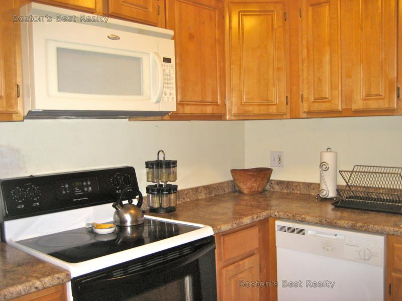 445 Washington St, Brighton