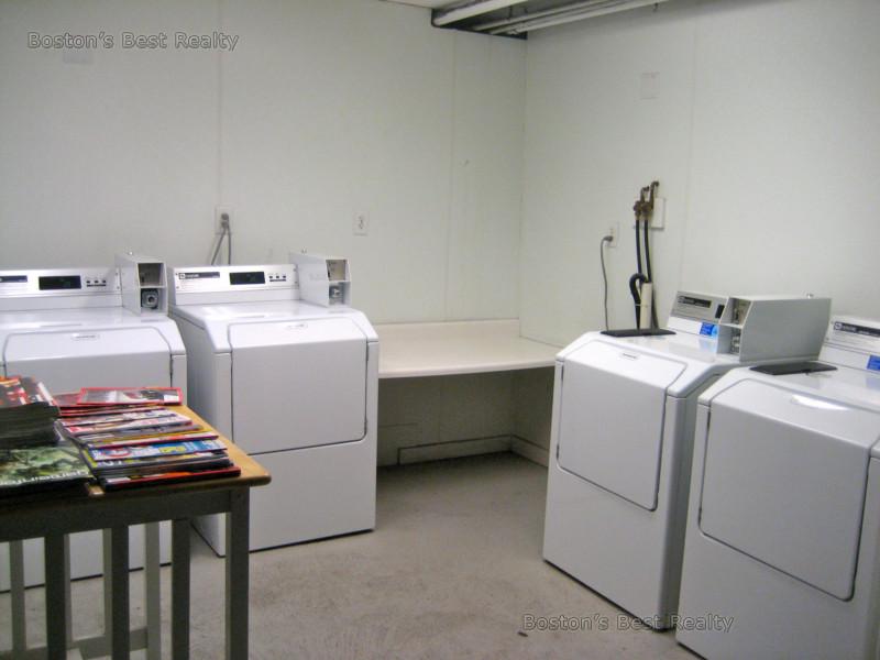 445 Washington St, Brighton