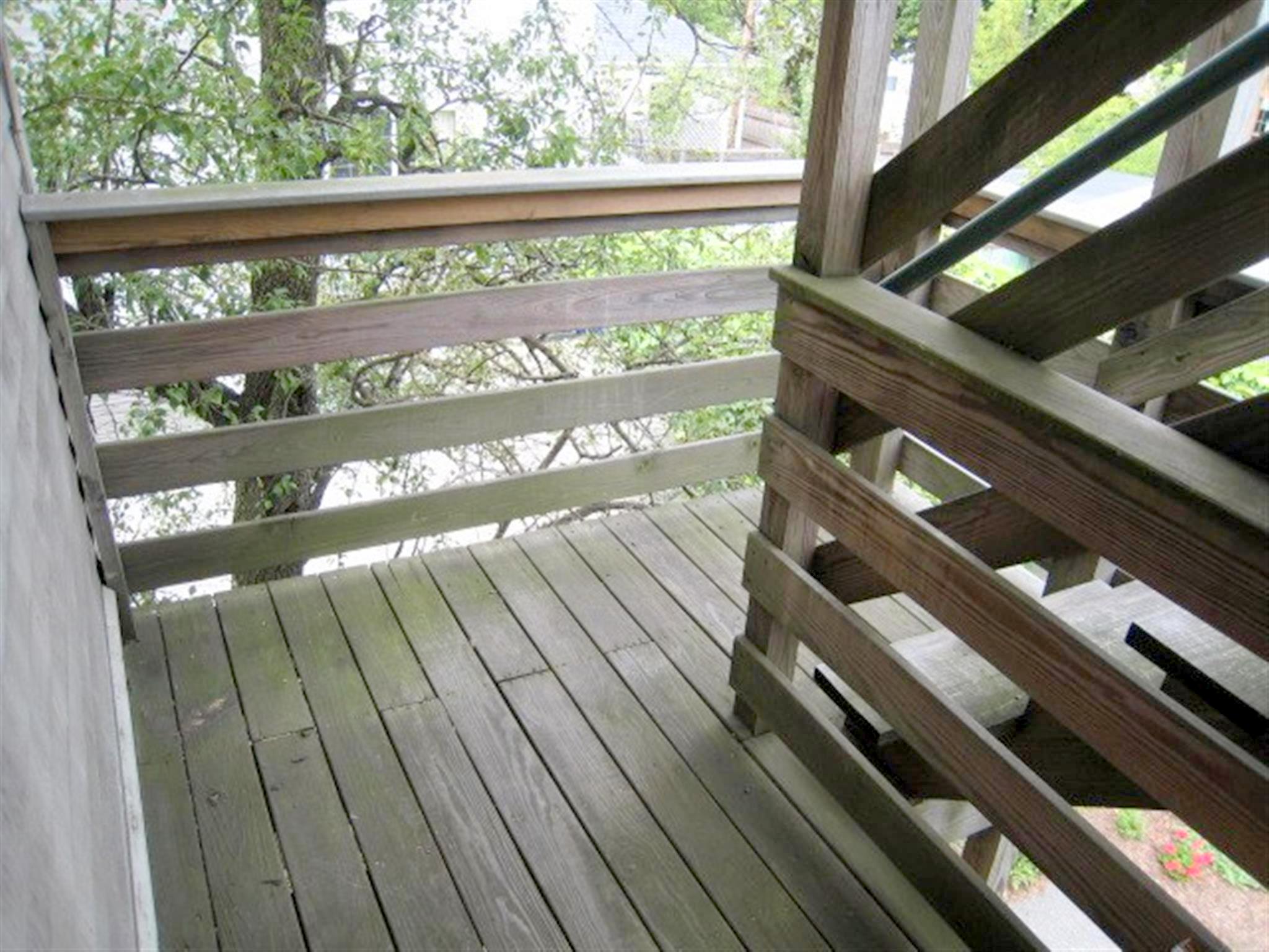 407 Broadway, Magoun Square