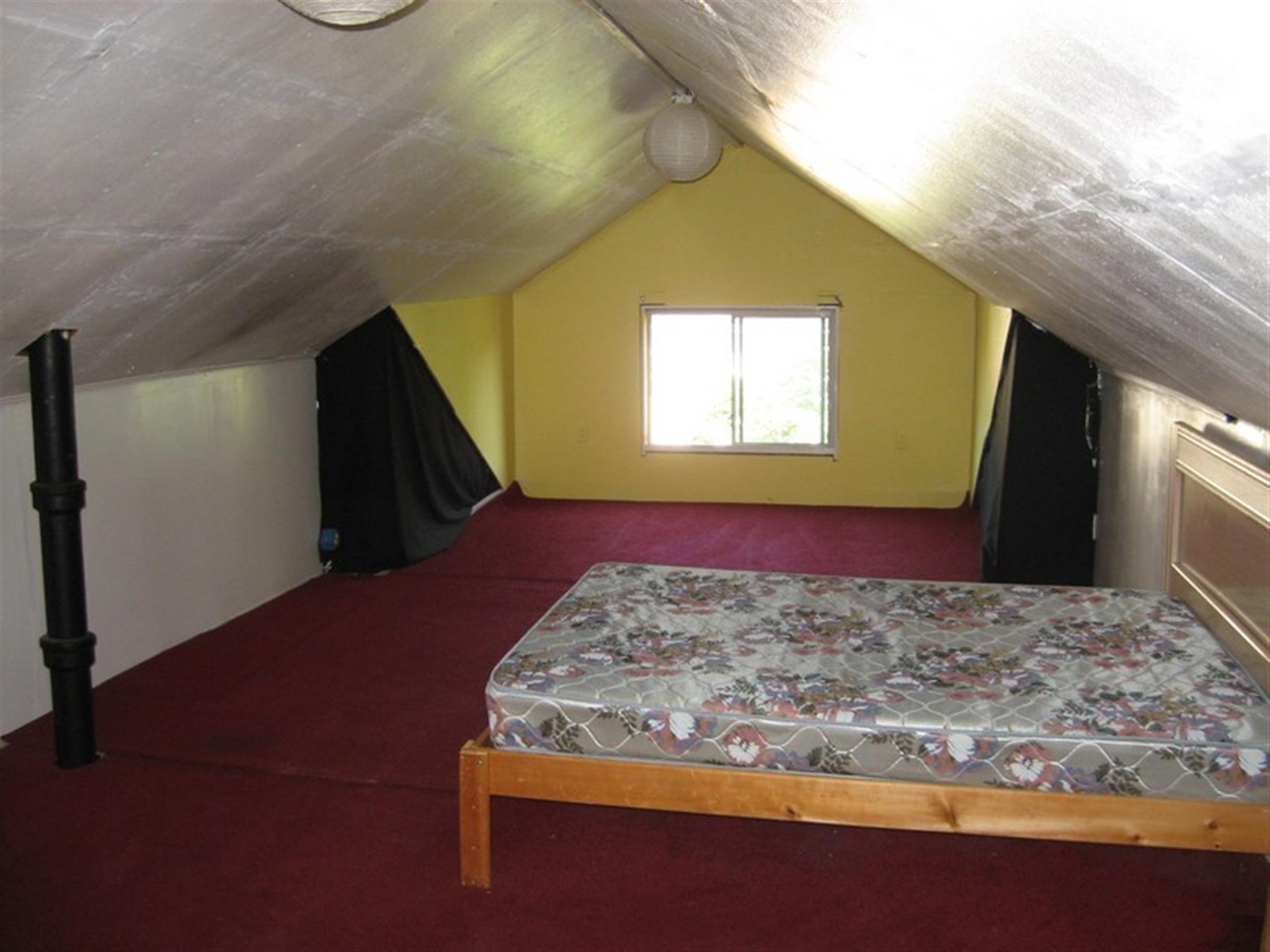 34 Leonard St, Davis Square