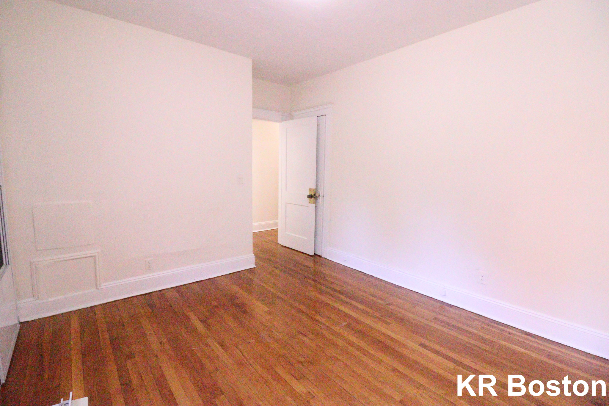 135 Washington St, Brighton