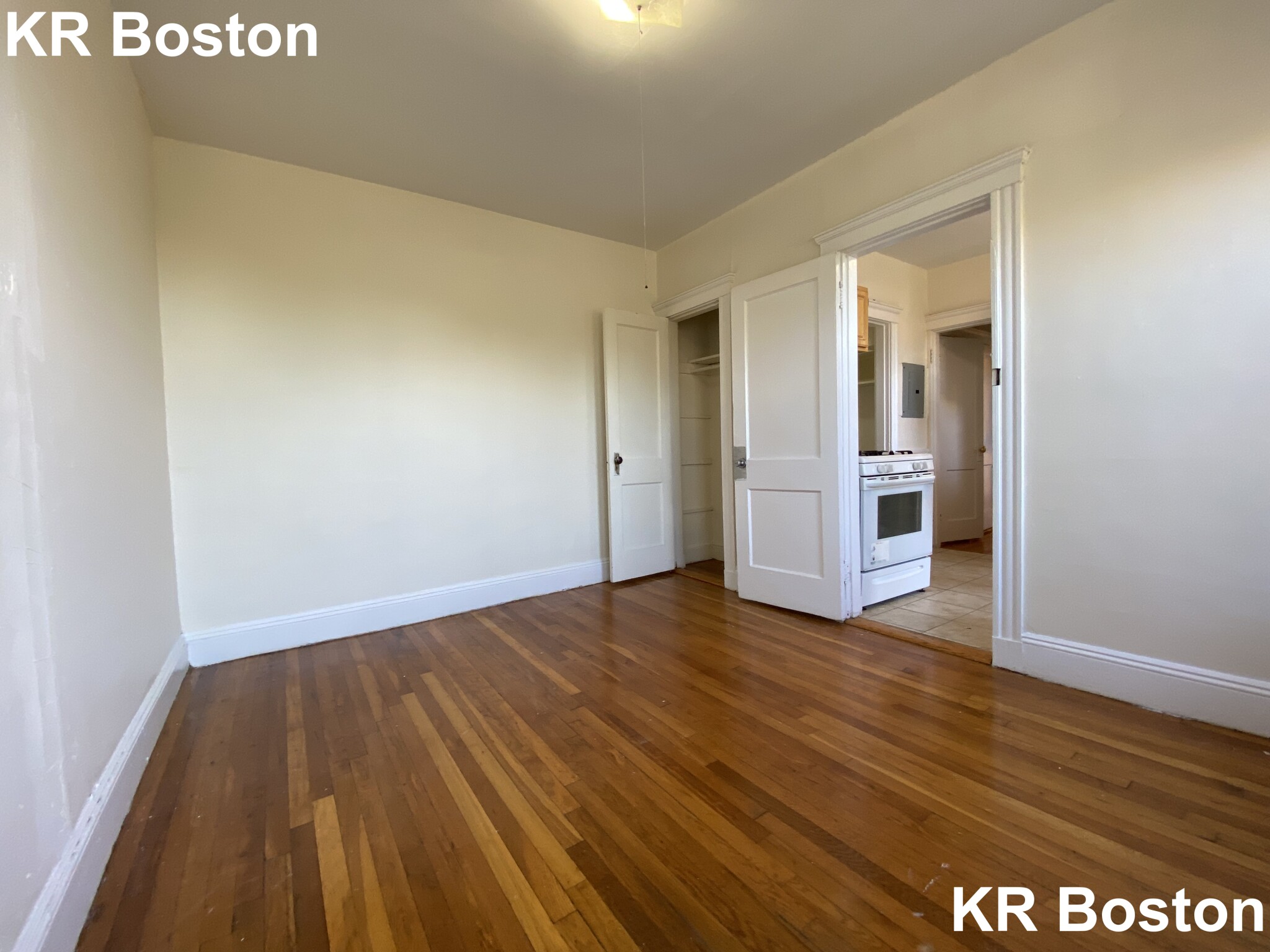 135 Washington St, Brighton