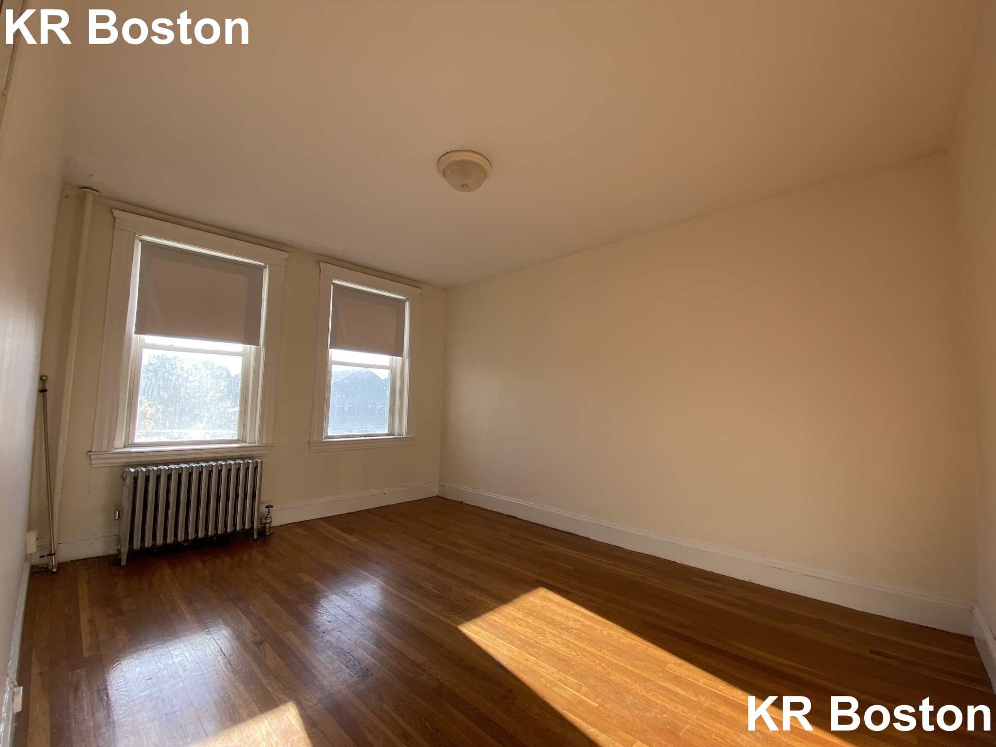 135 Washington St, Brighton