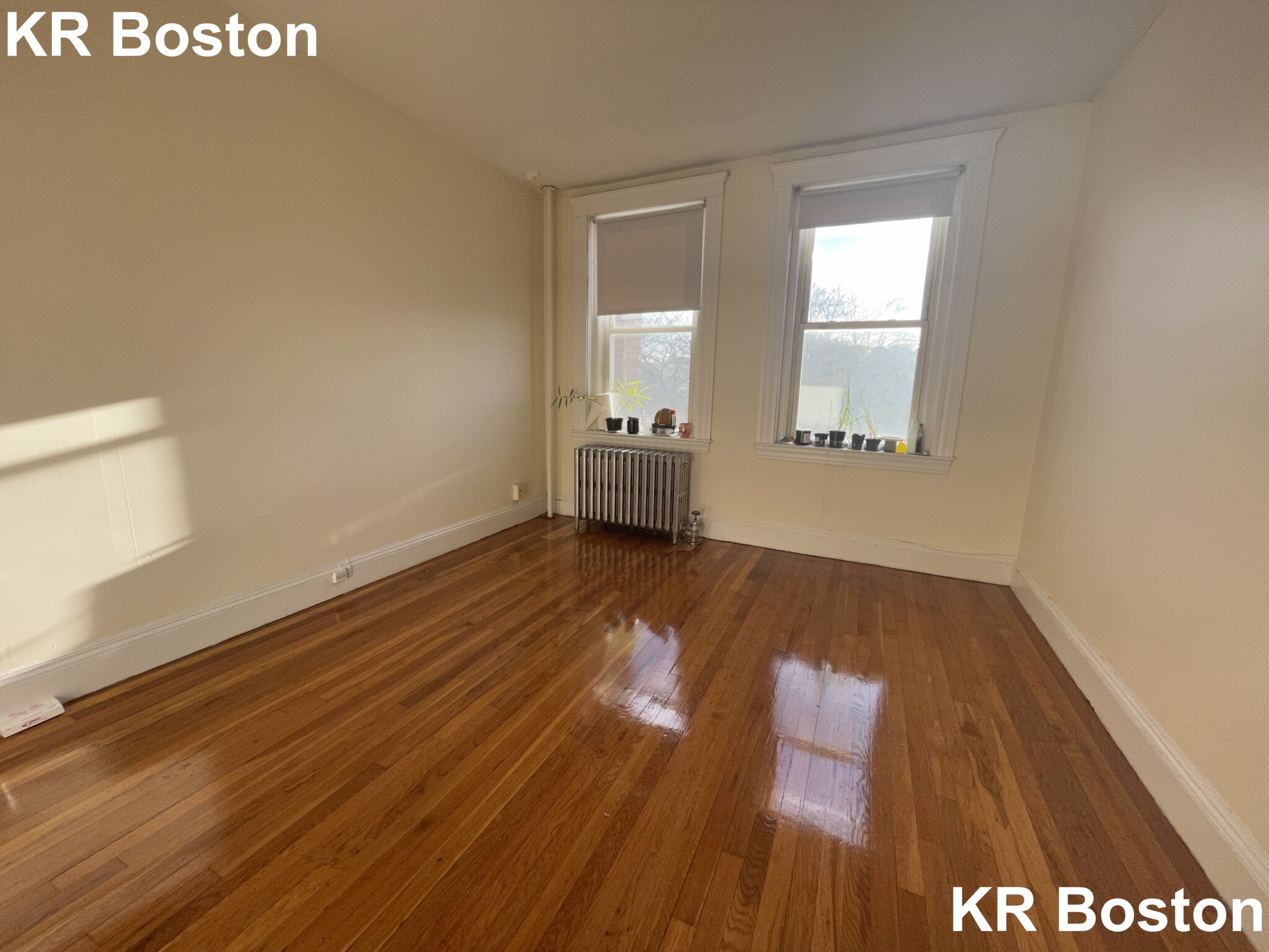 135 Washington St, Brighton