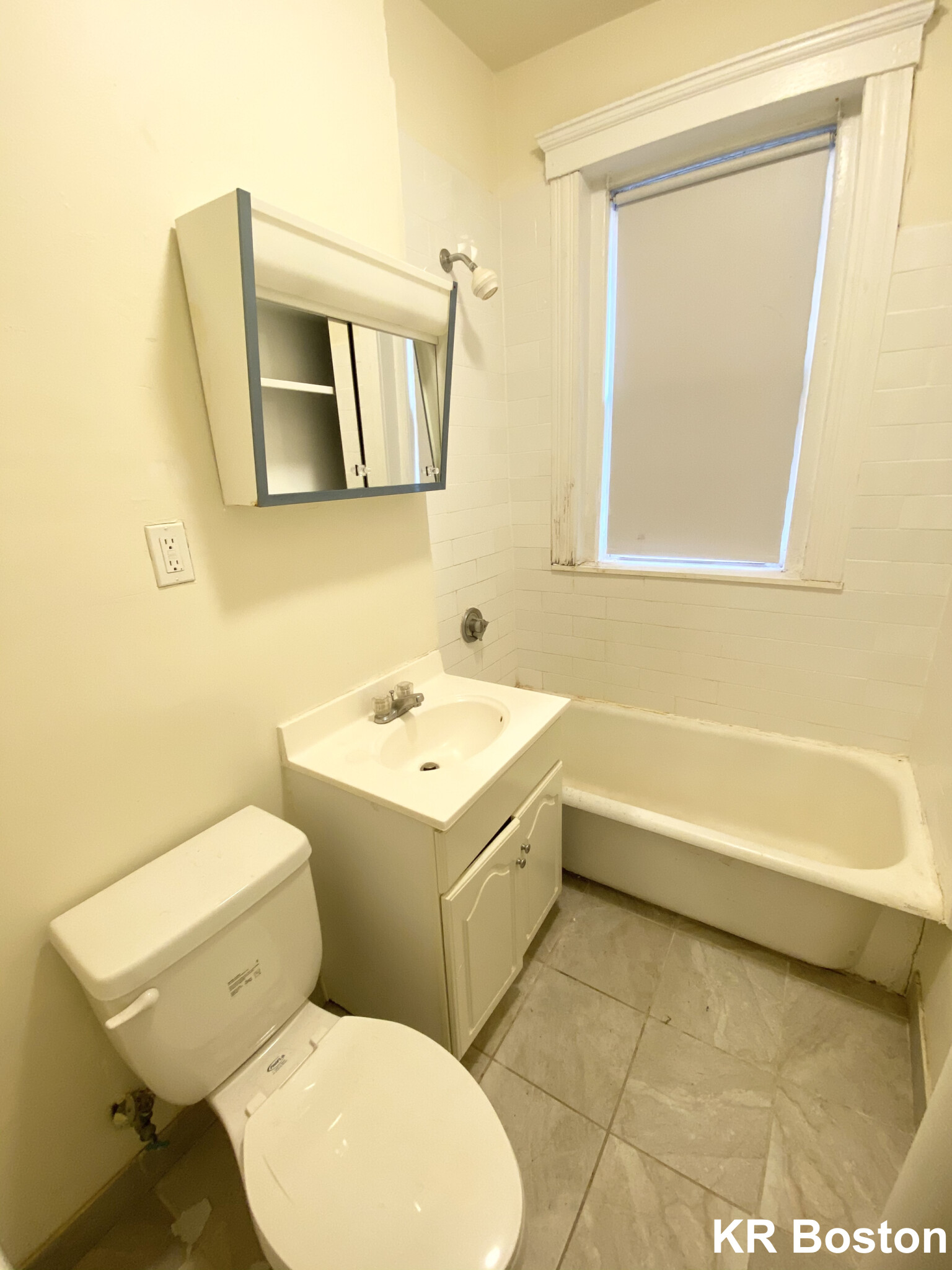 135 Washington St, Brighton