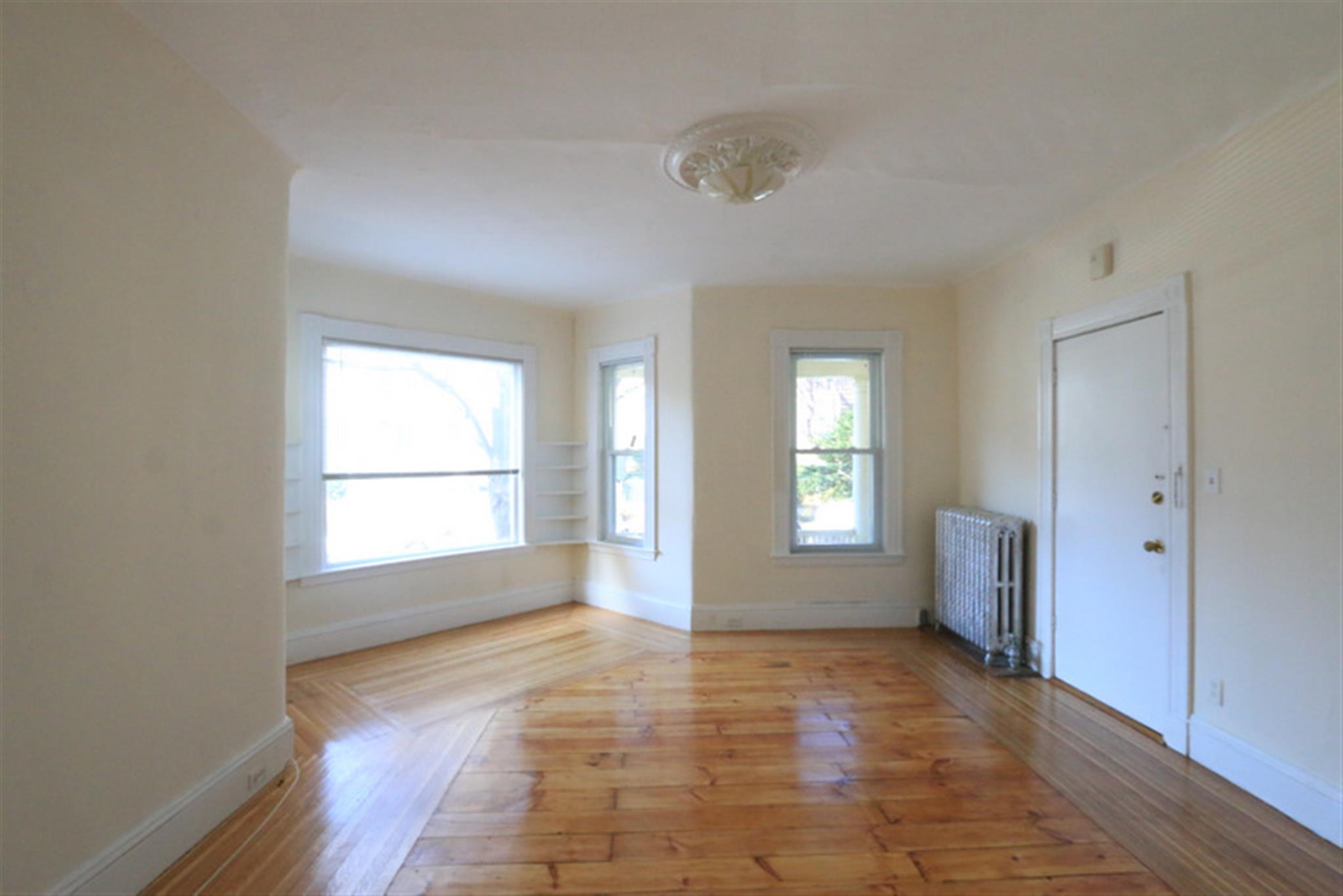 3 Lee St, Magoun Square