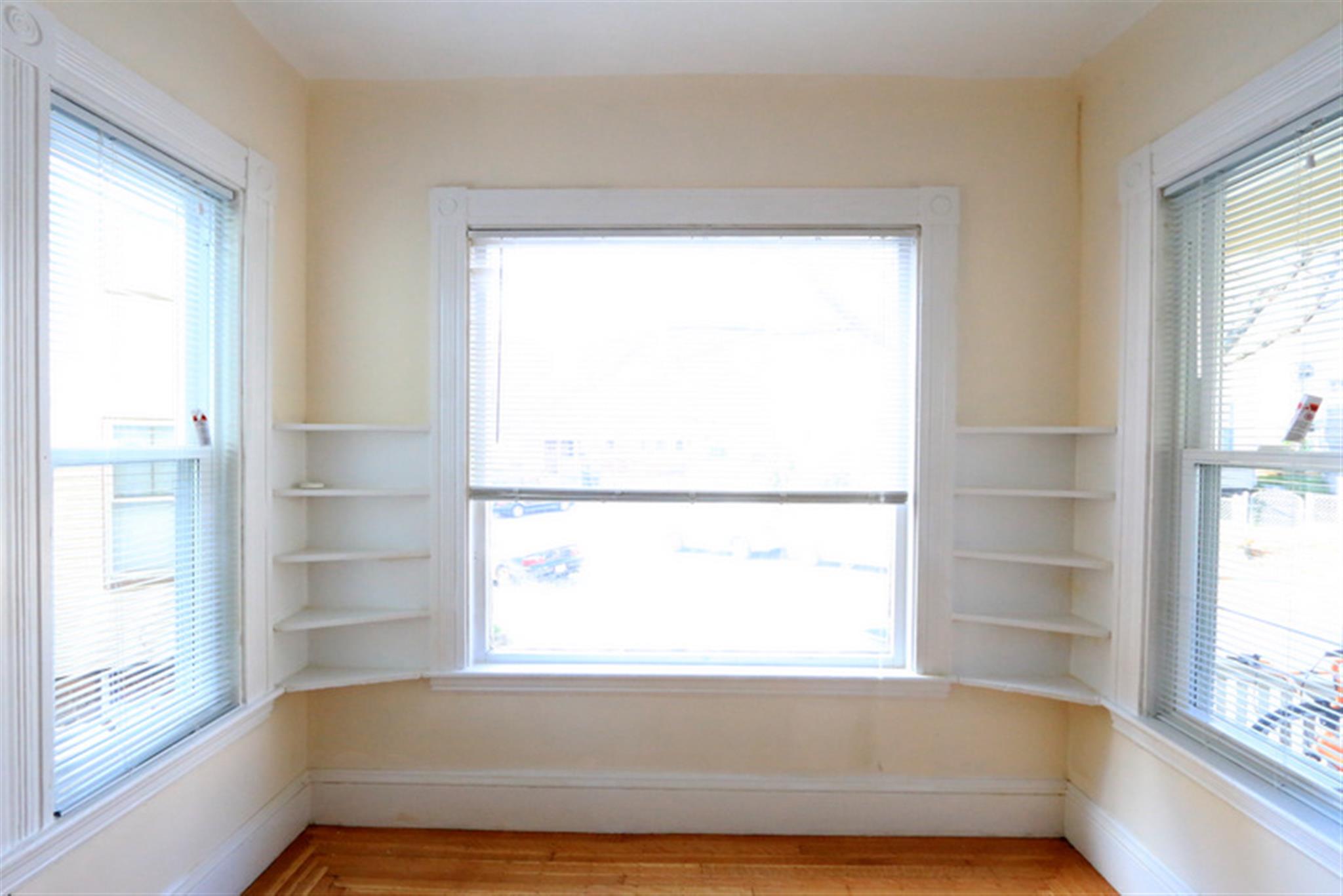 3 Lee St, East Somerville