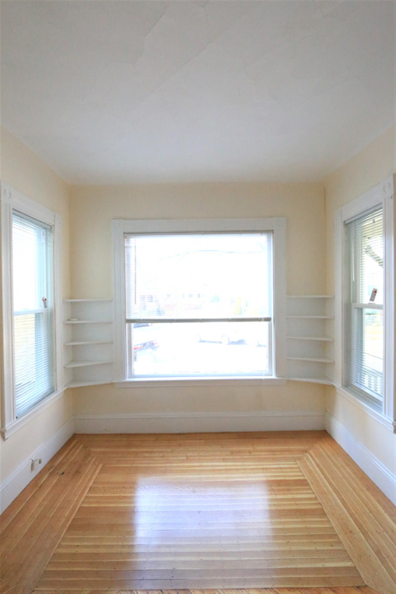 3 Lee St, East Somerville