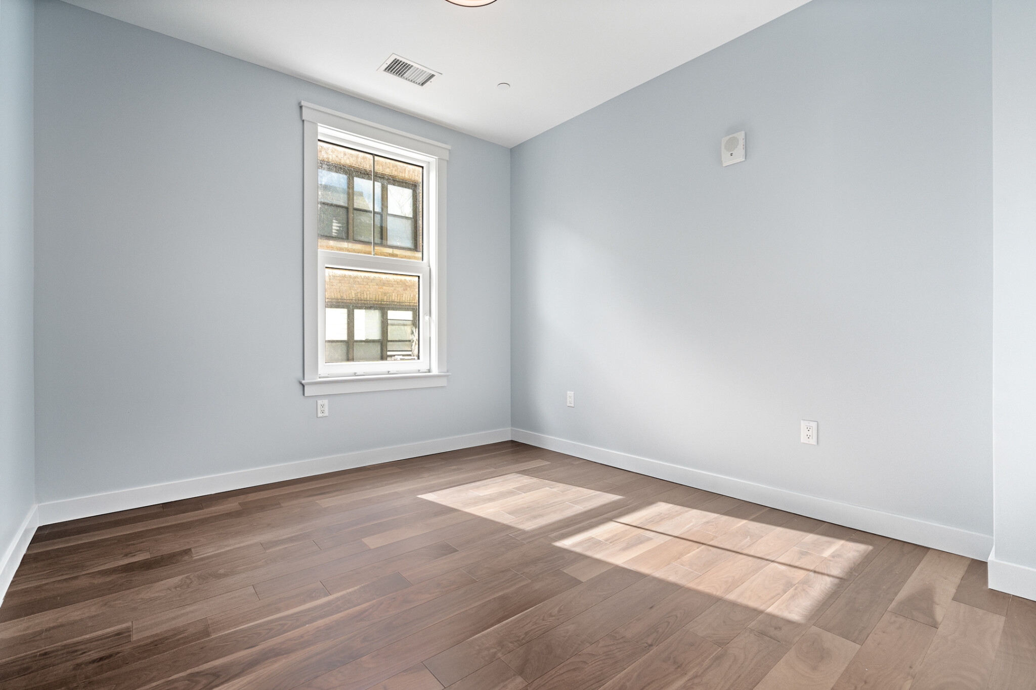 136 Babcock St, Coolidge Corner