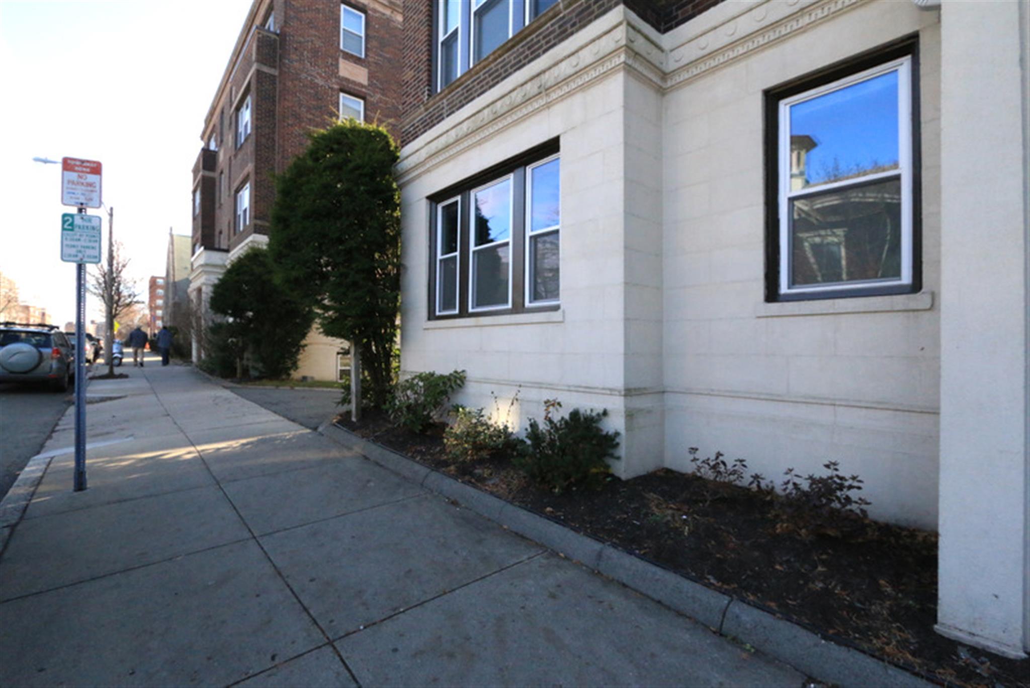 136 Highland Ave, Porter Square