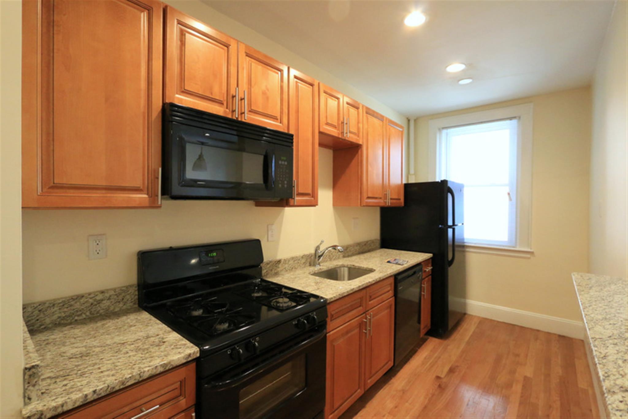 136 Highland Ave, Porter Square