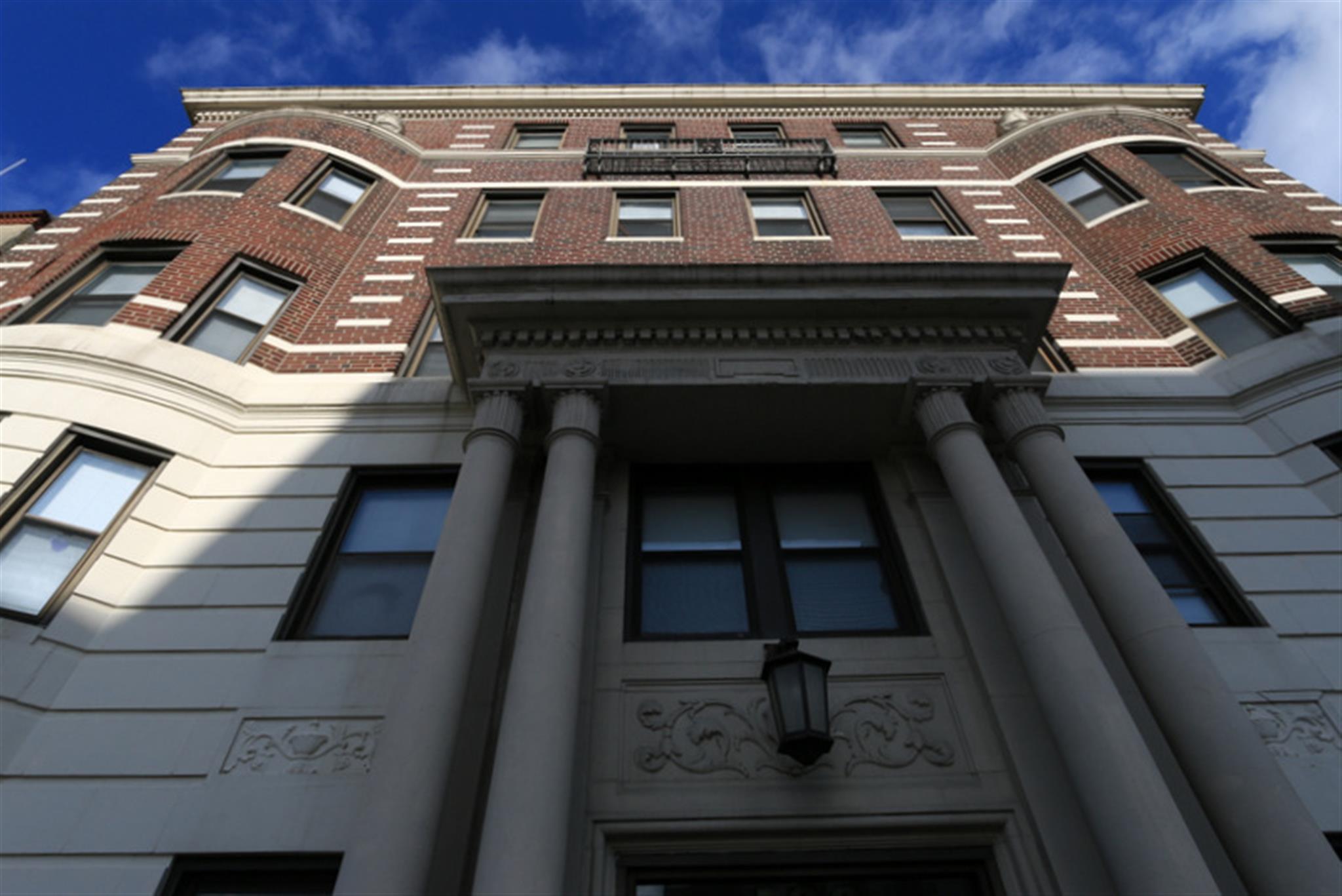 123 Highland Ave, Prospect Hill