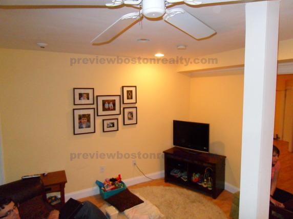 12 Dean Rd, Brookline Hills