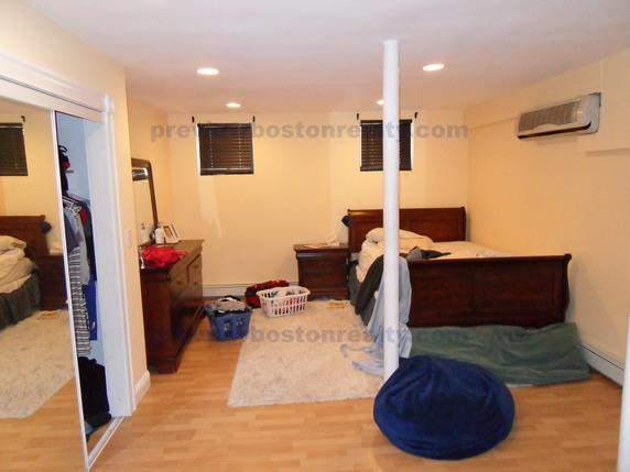 12 Dean Rd, Brookline Hills