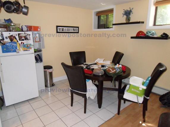 12 Dean Rd, Brookline Hills