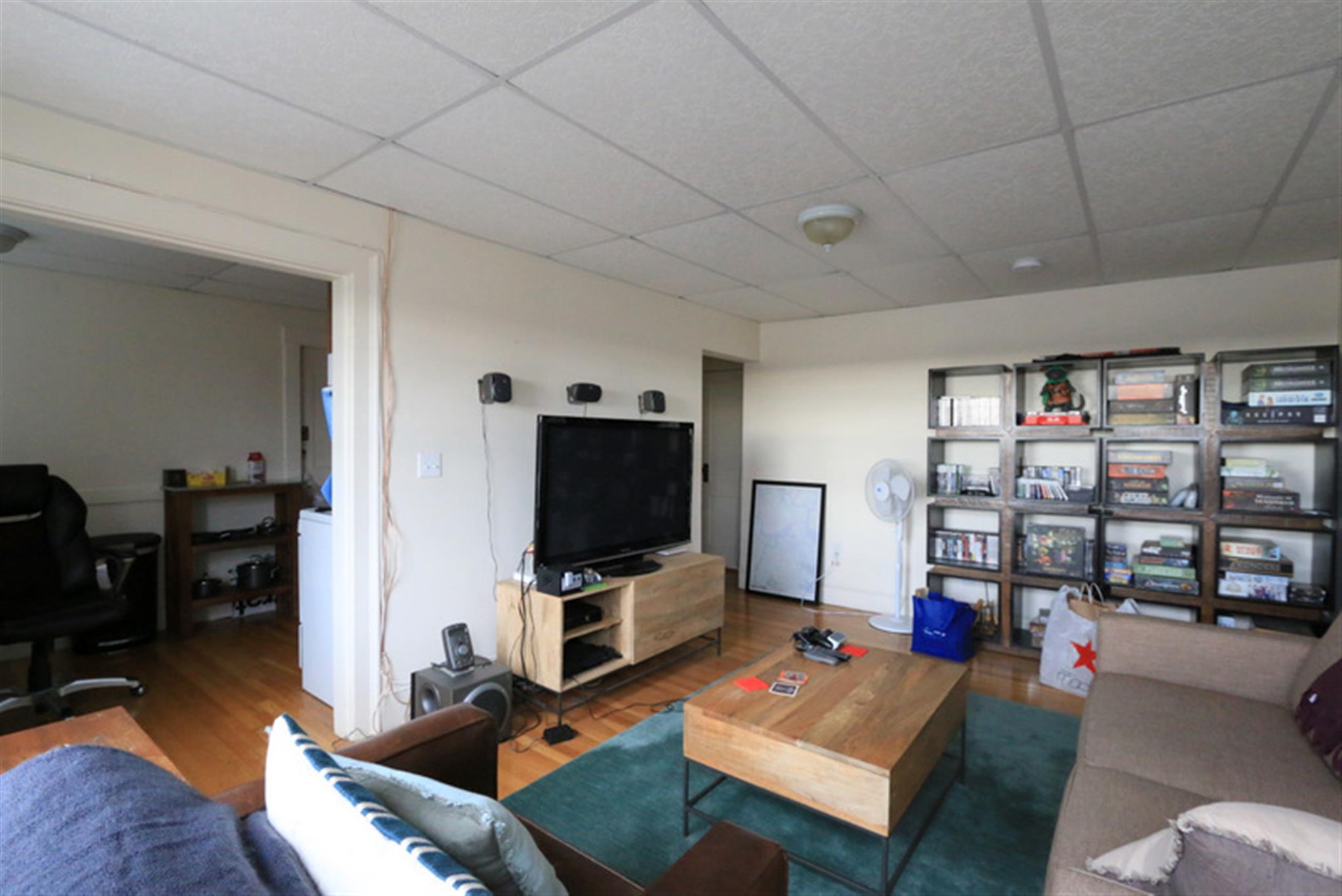 36 College Ave, Tufts