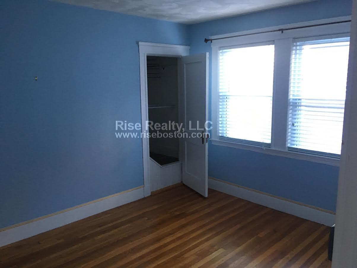 43 Glenmont Rd, Brighton