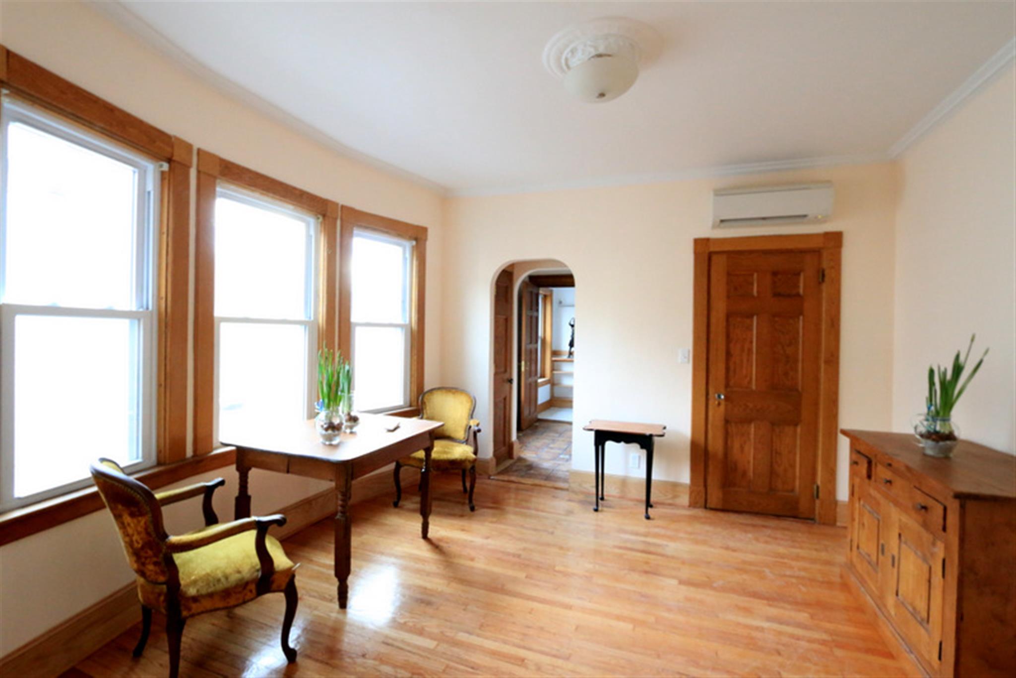 900 Massachusetts Ave, Central Square