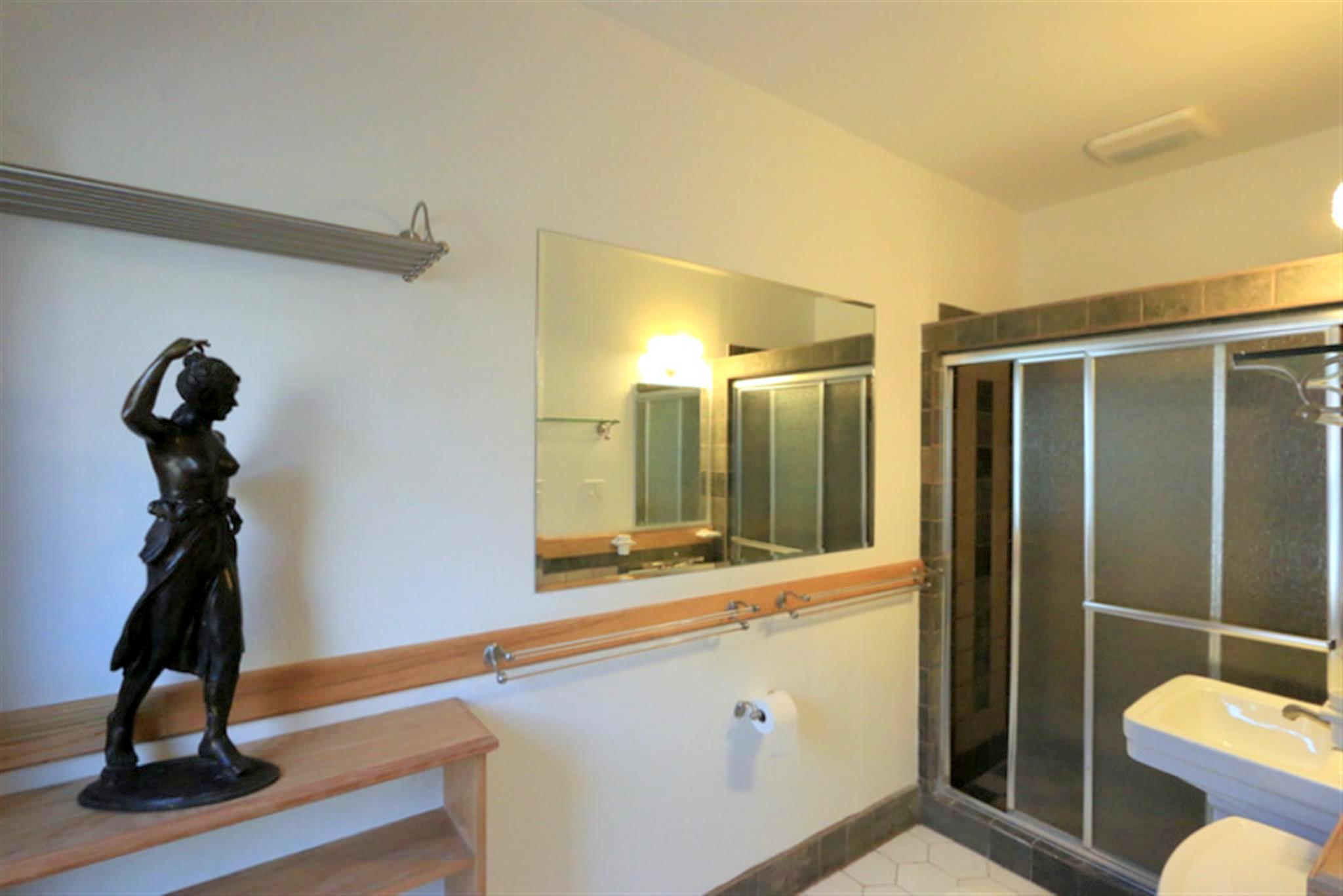 900 Massachusetts Ave, Central Square