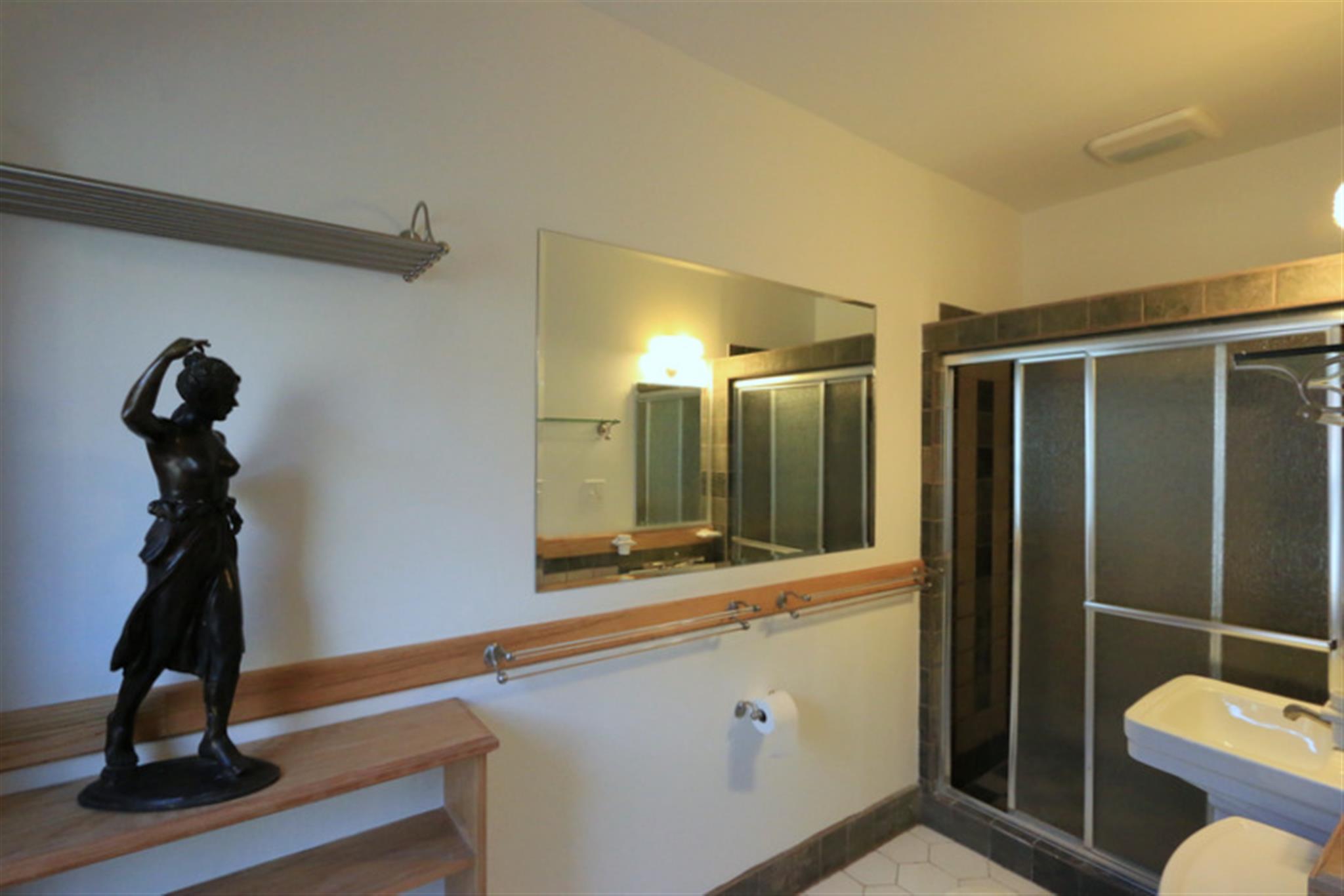 900 Massachusetts Ave, Central Square