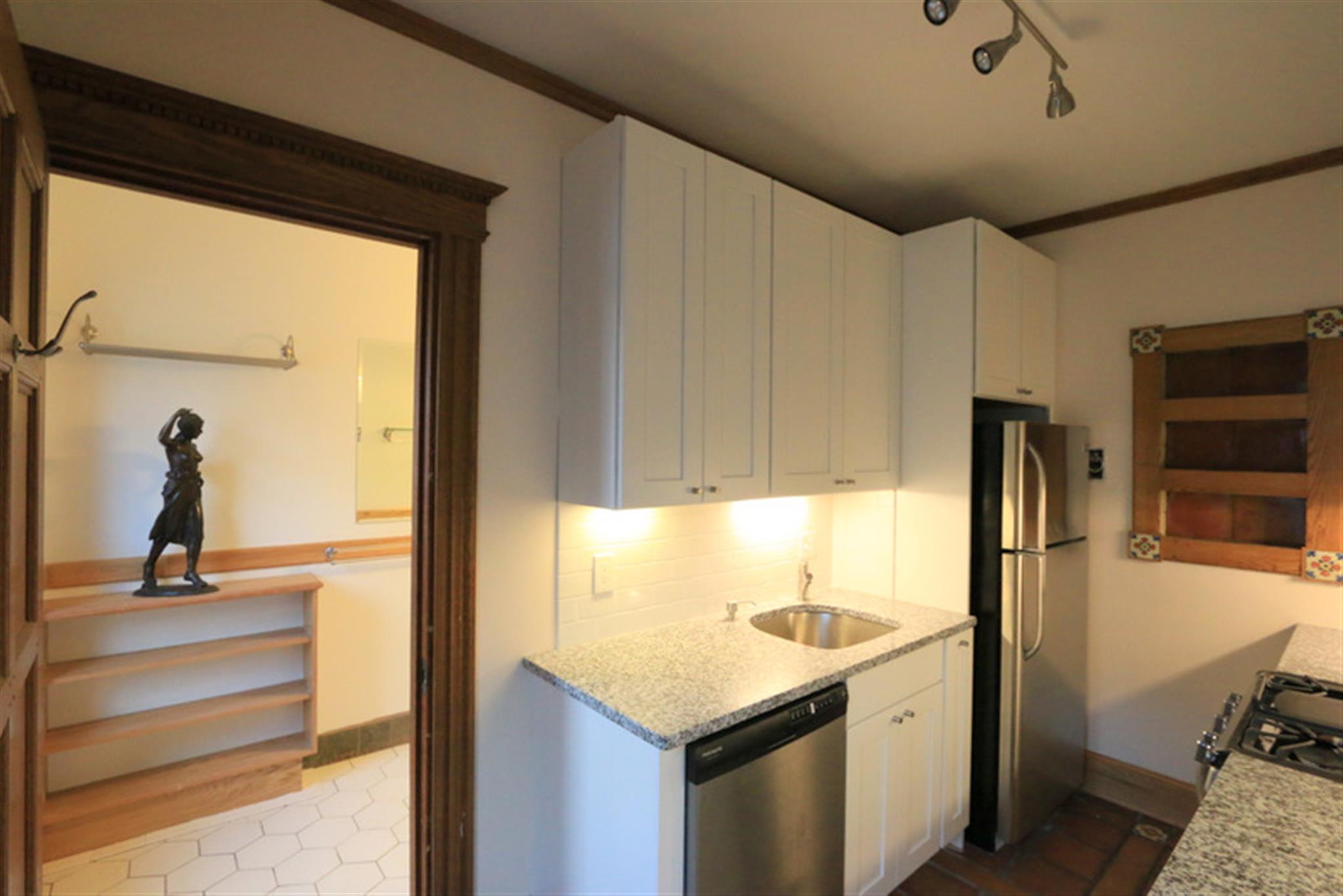 900 Massachusetts Ave, Central Square