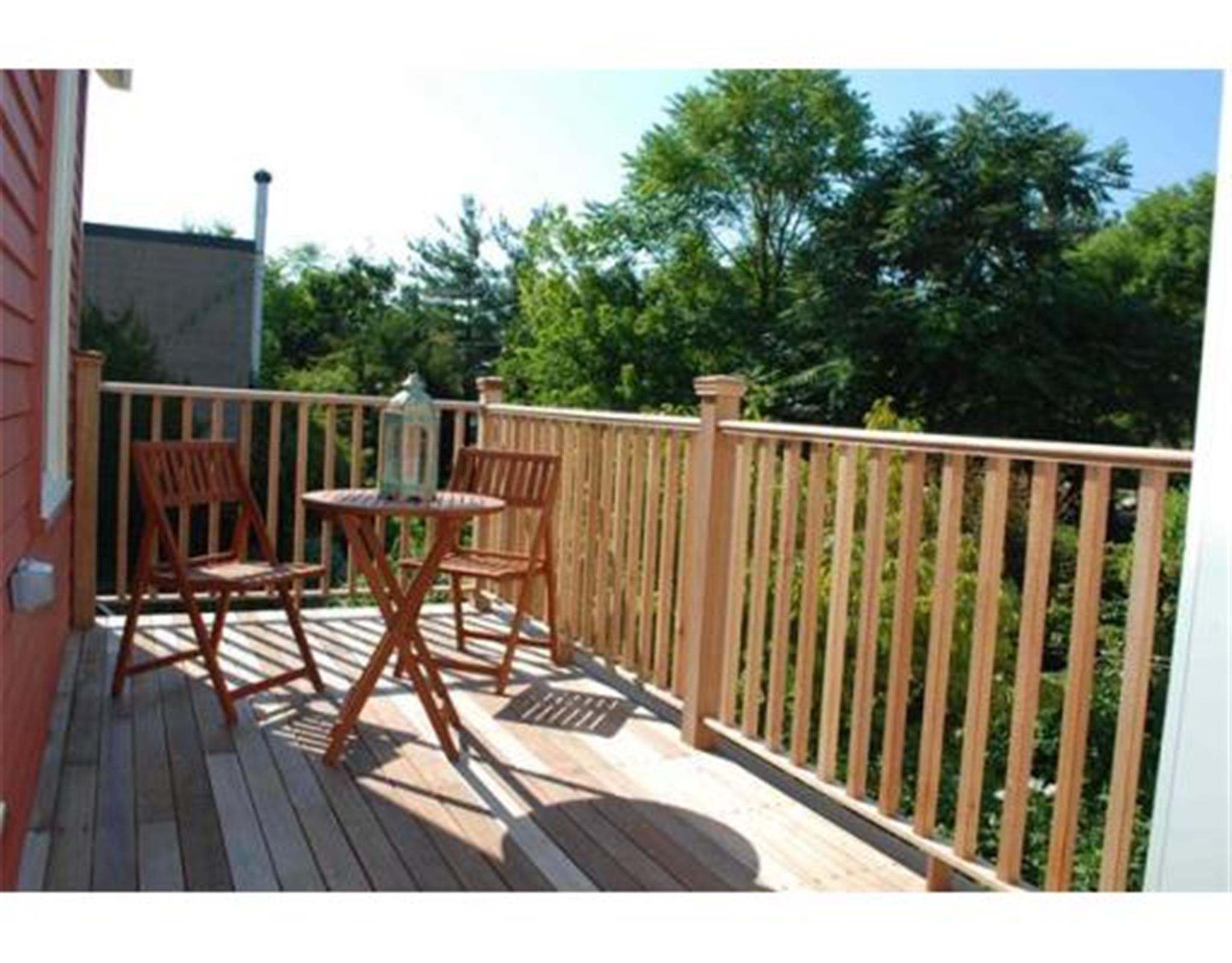 20 Cameron Ave, Davis Square