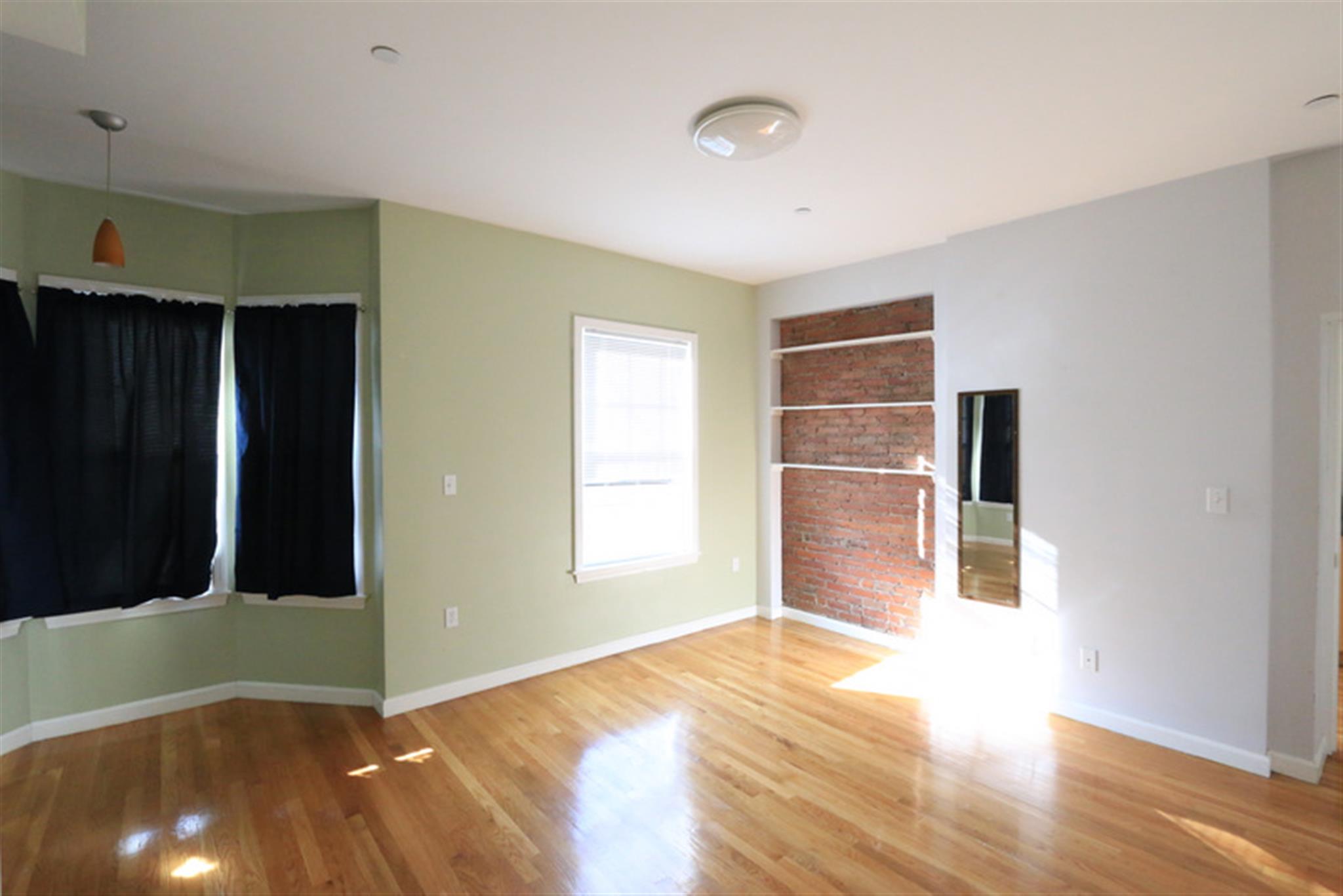 103 Orchard St, Davis Square