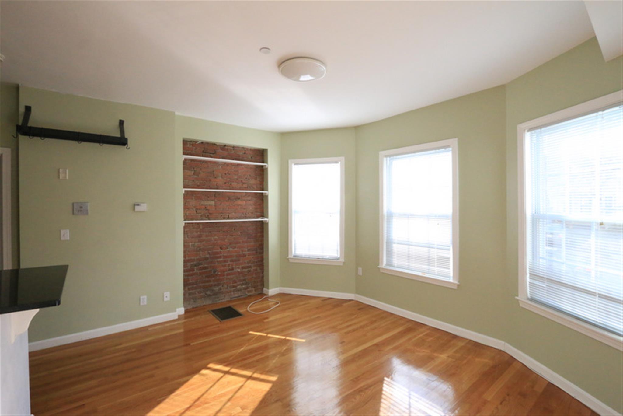 103 Orchard St, Davis Square