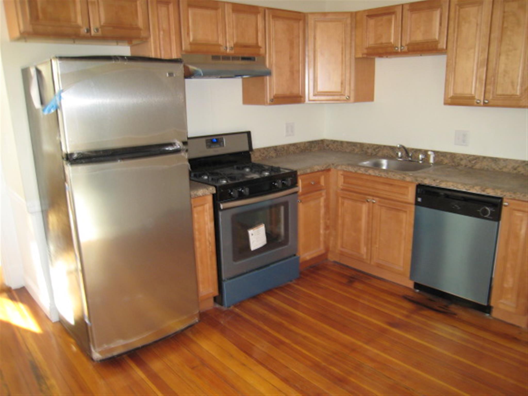 205 Highland Ave, Porter Square