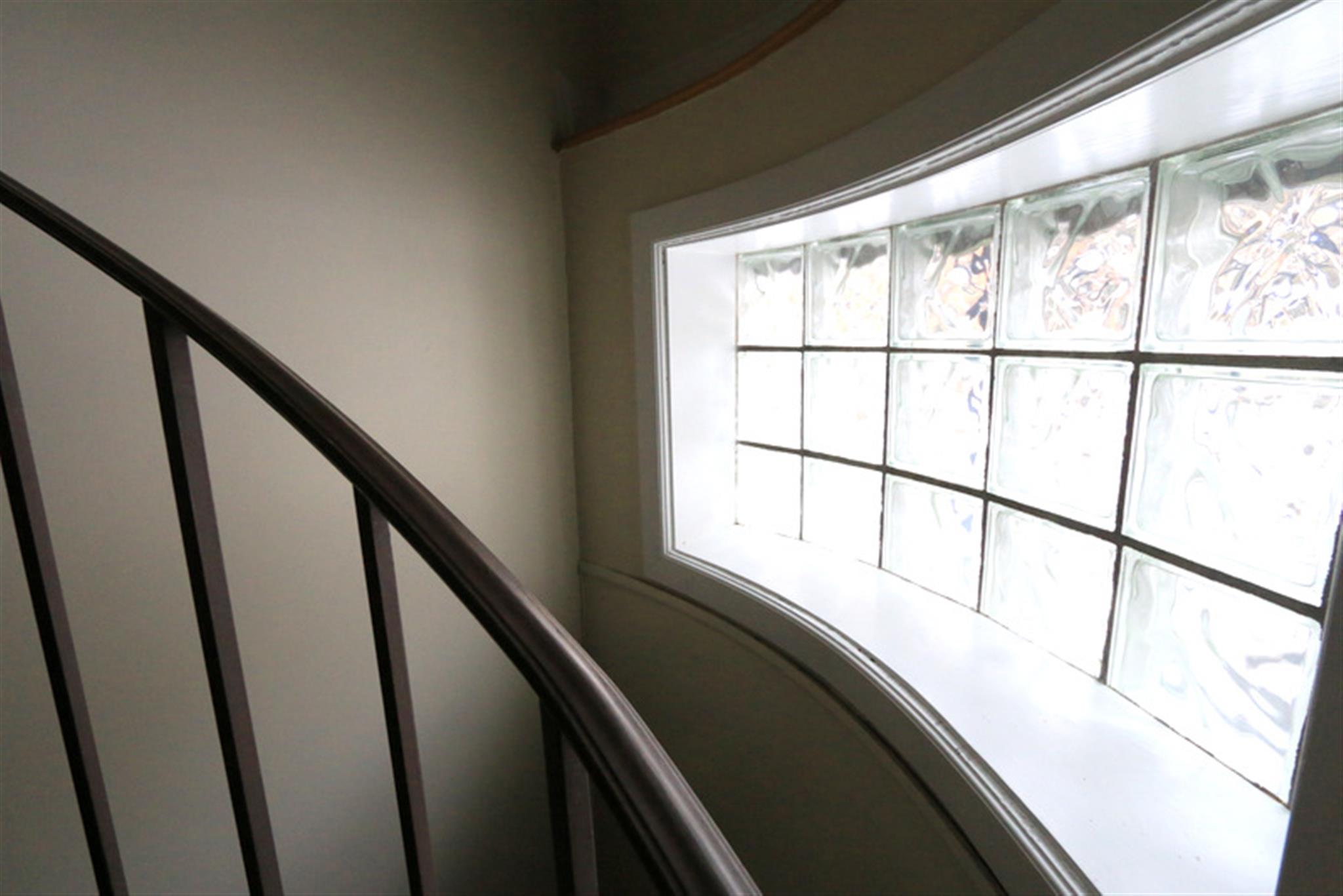 12 Mount Auburn St, Riverside