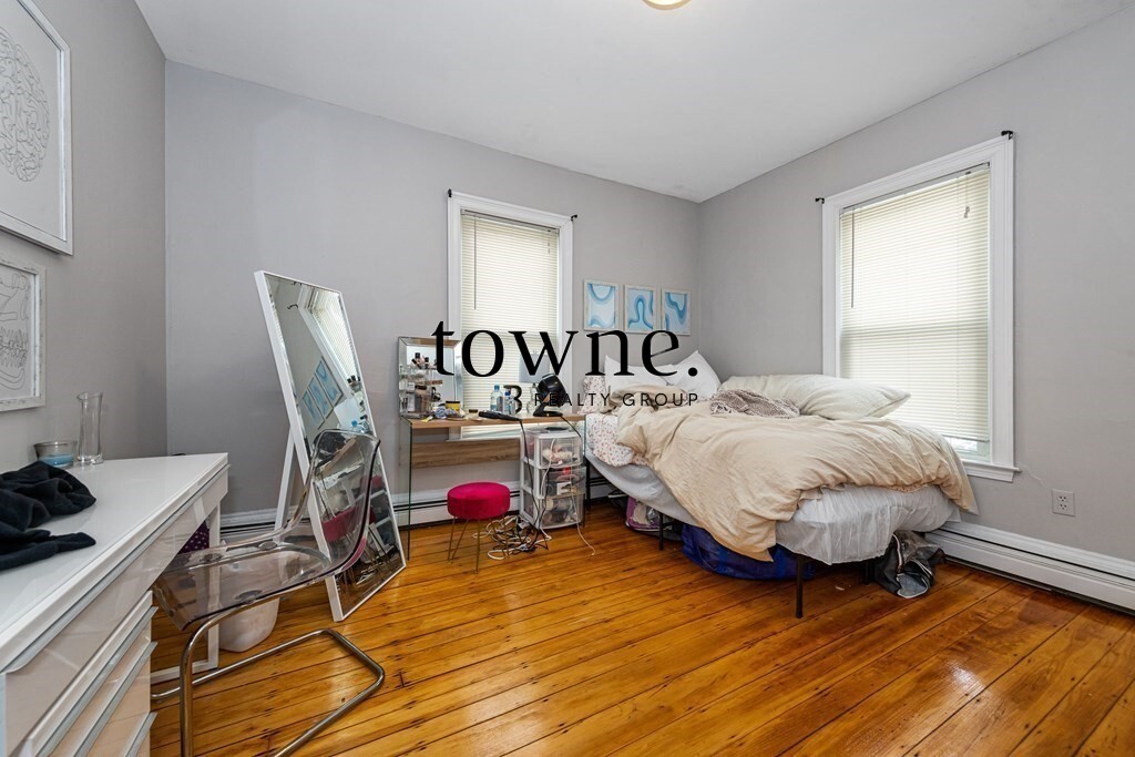 44 Hillside St, Mission Hill