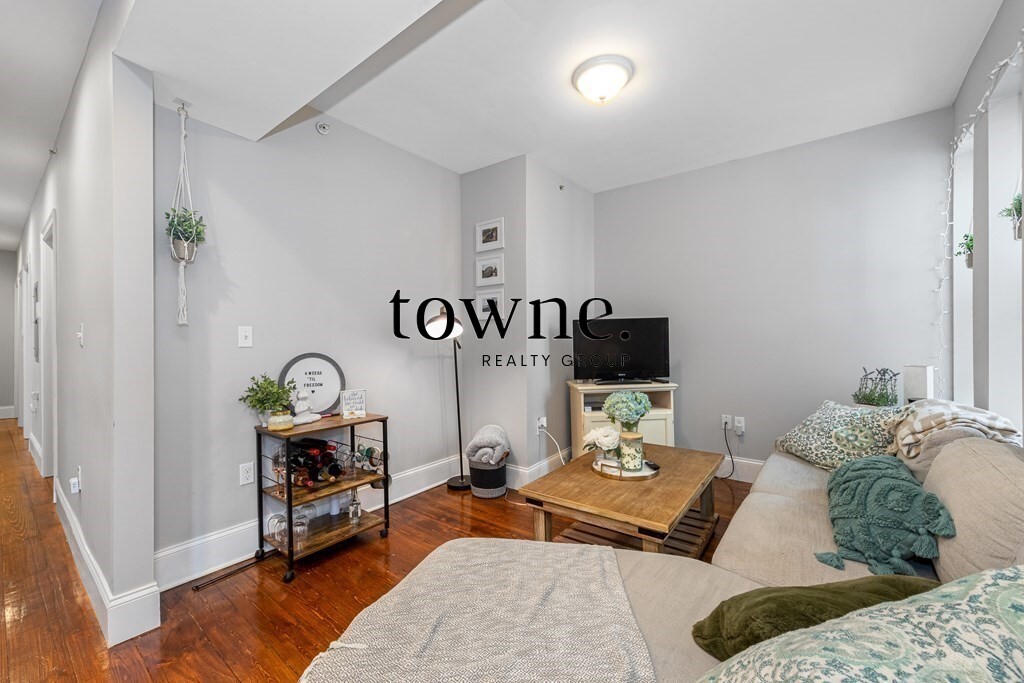 16 Sewall St, Mission Hill