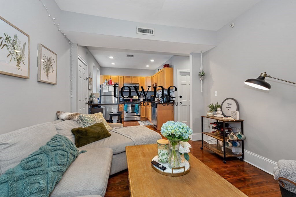 16 Sewall St, Mission Hill