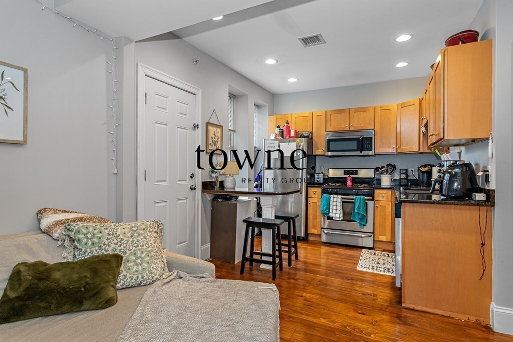 16 Sewall St, Mission Hill