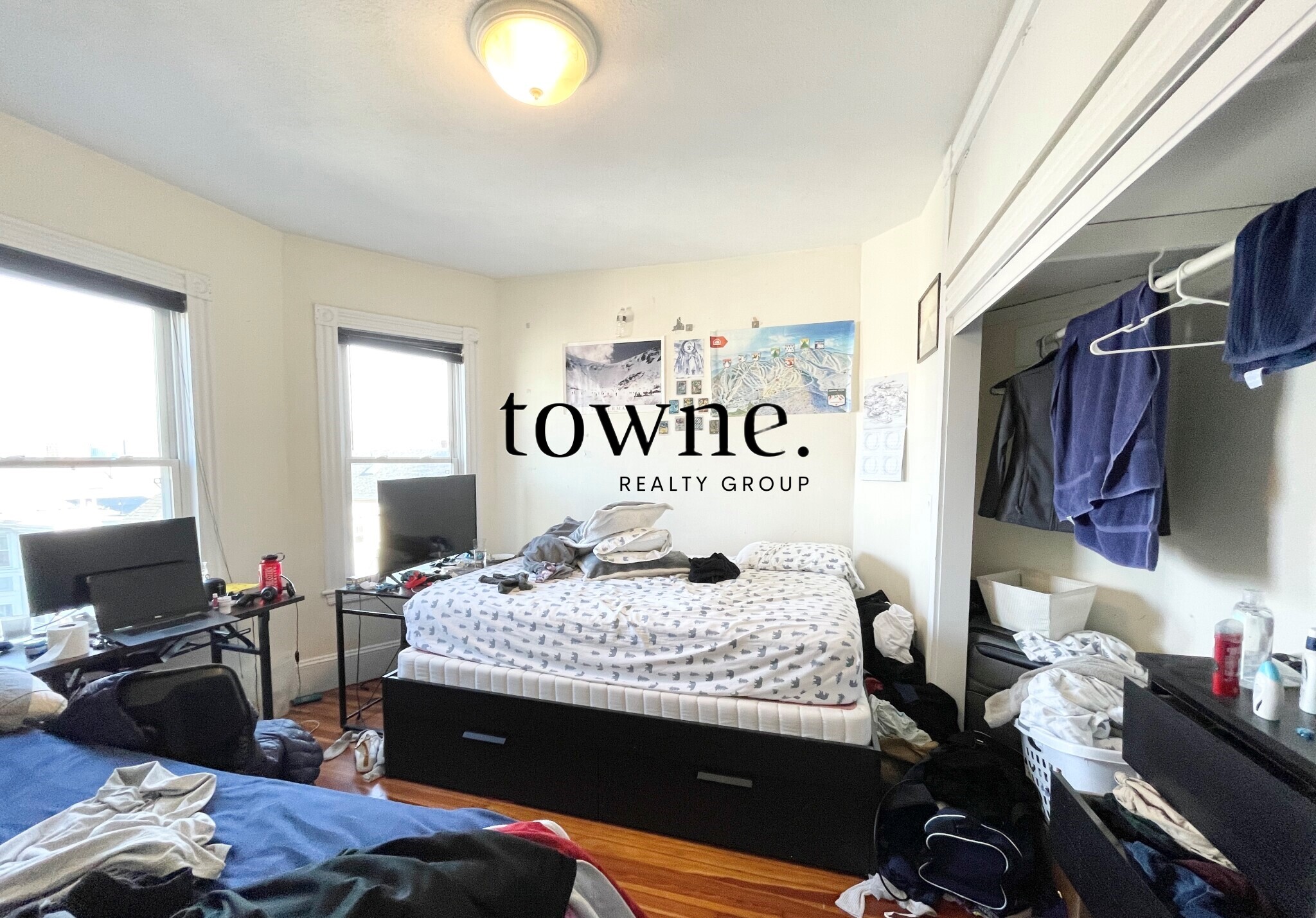 112 Hillside St, Mission Hill