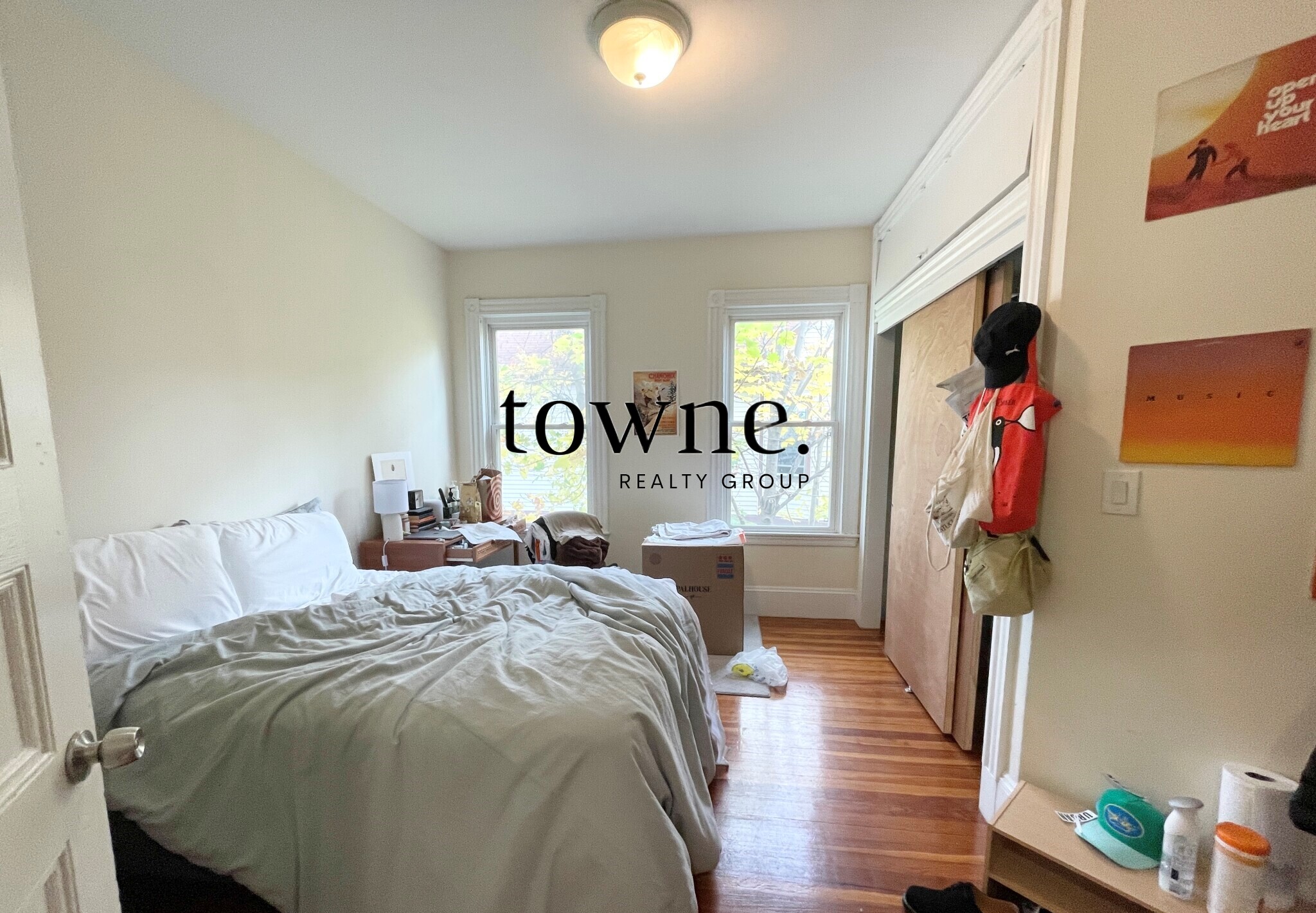 112 Hillside St, Mission Hill