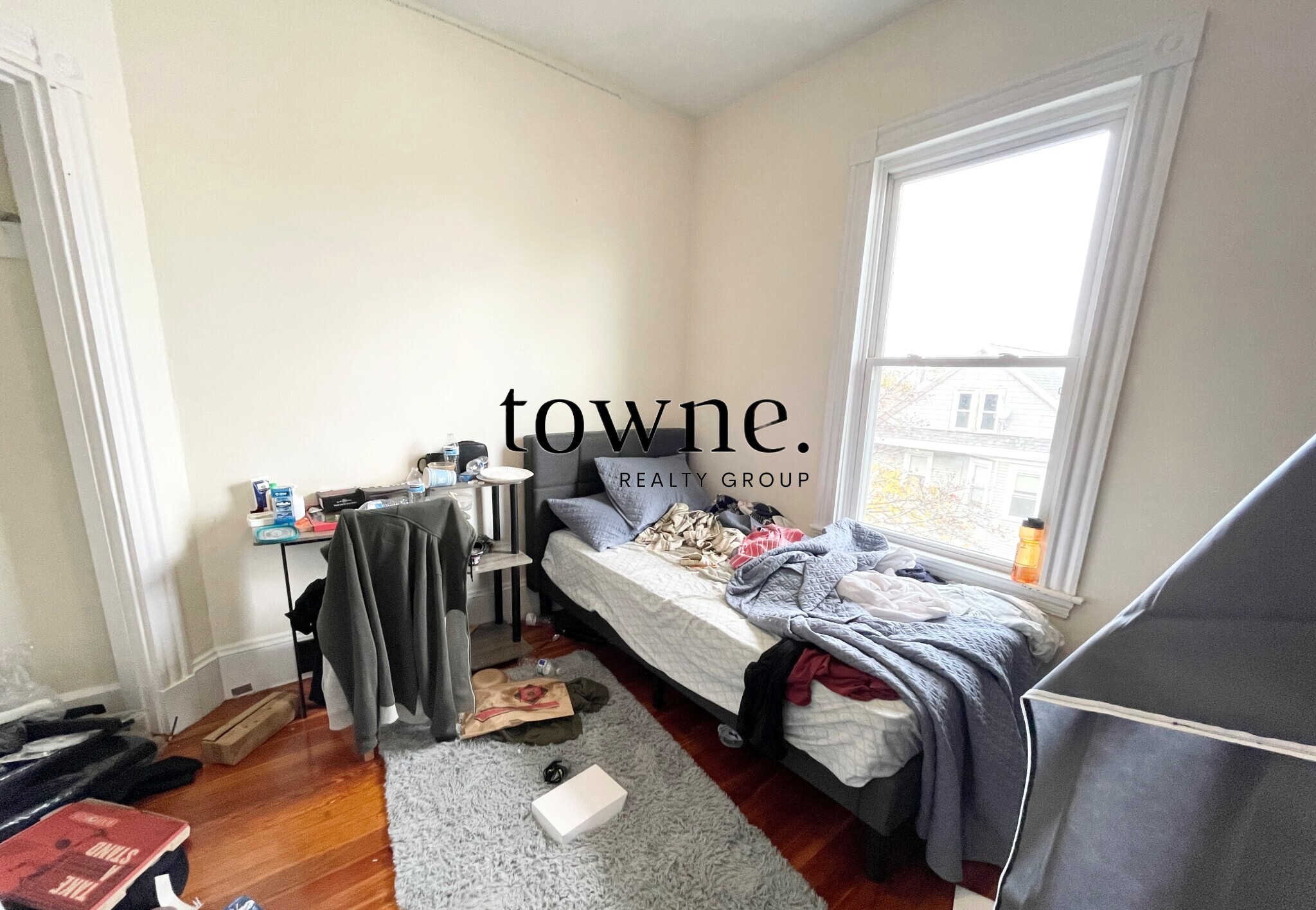 112 Hillside St, Mission Hill