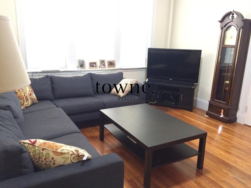 1622 Massachusetts Ave, Harvard Square