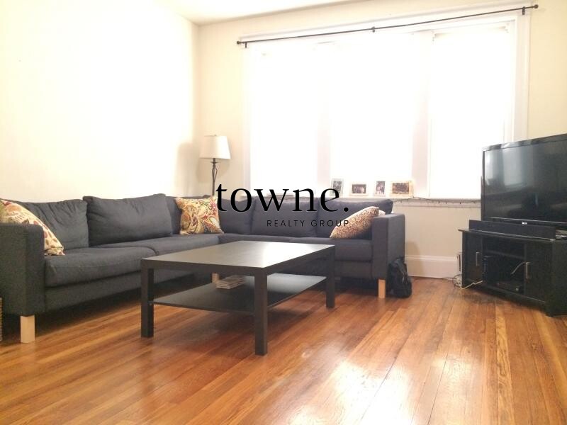 1622 Massachusetts Ave, Harvard Square