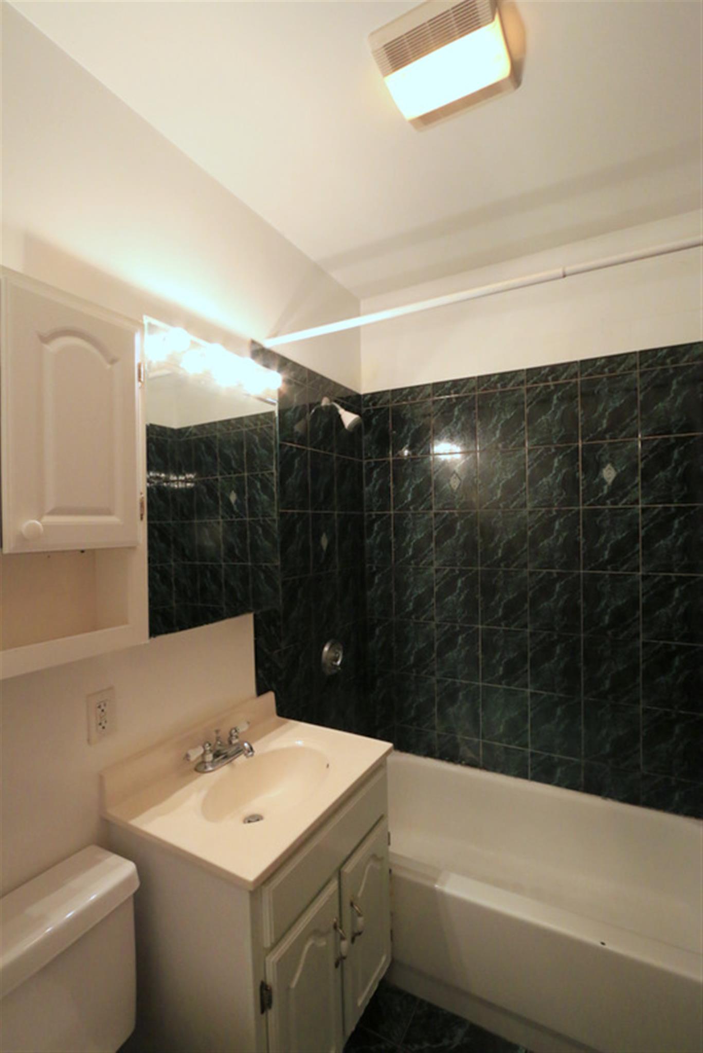 60 Sacramento St, Cambridgeport