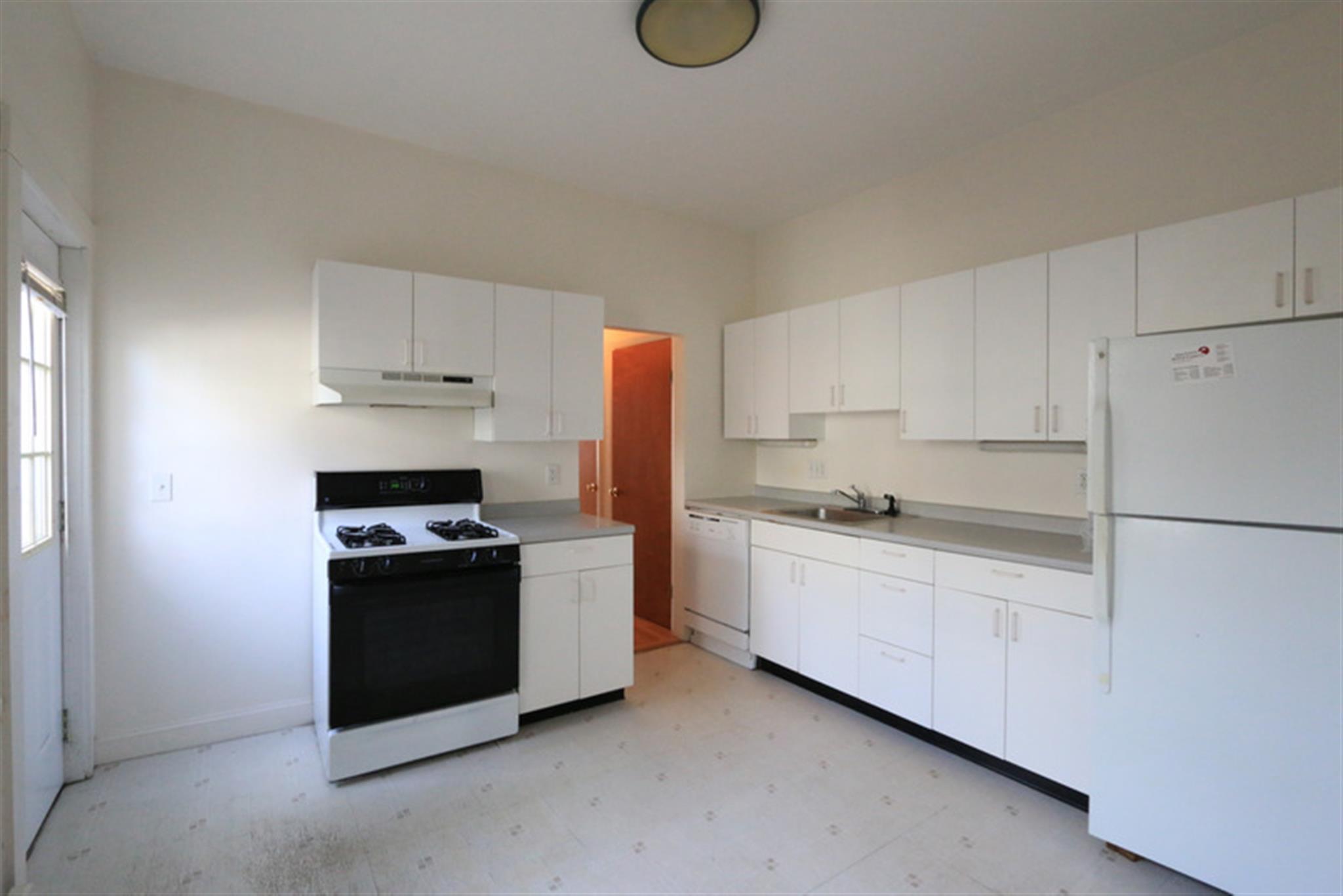 60 Sacramento St, Cambridgeport