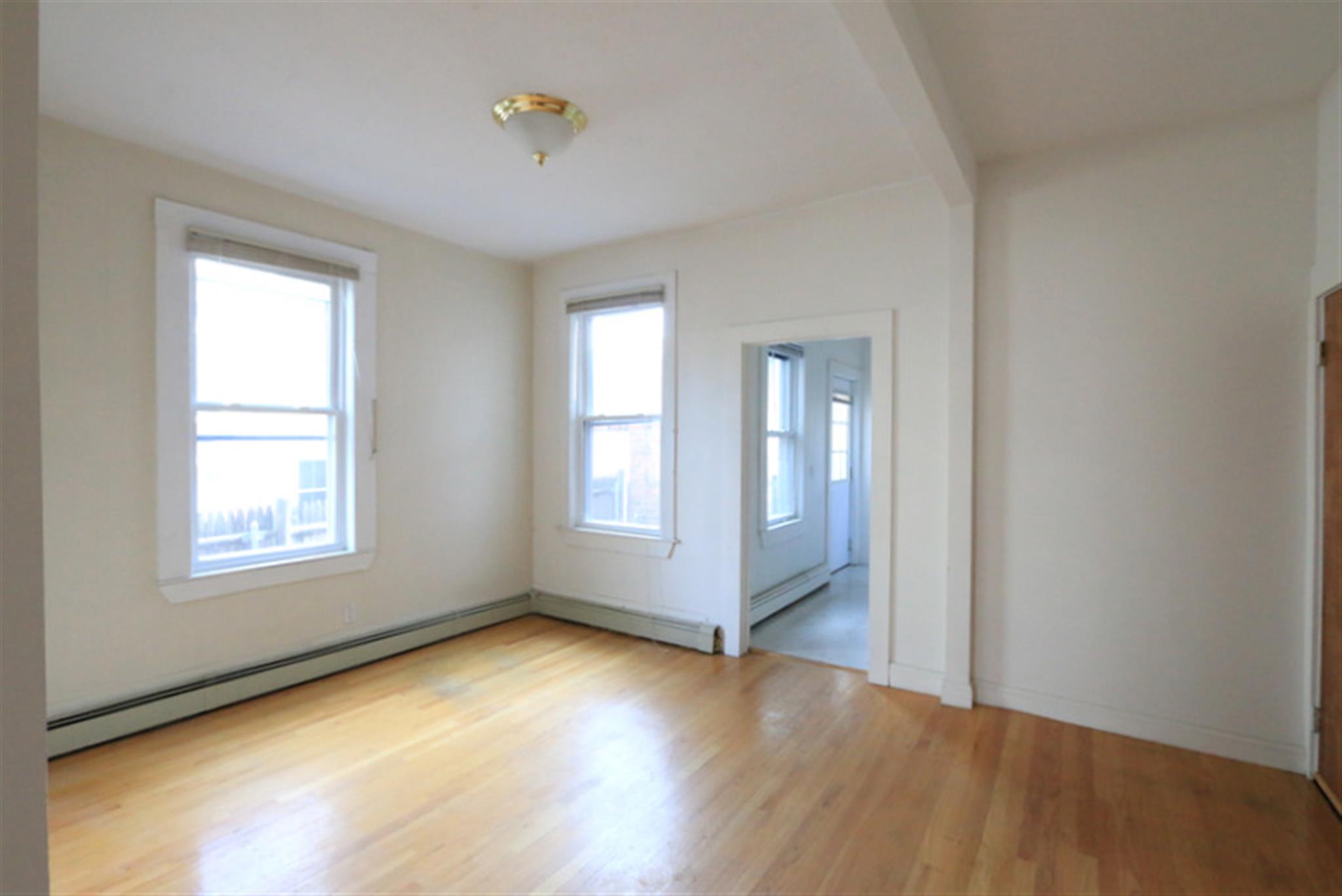 60 Sacramento St, Cambridgeport