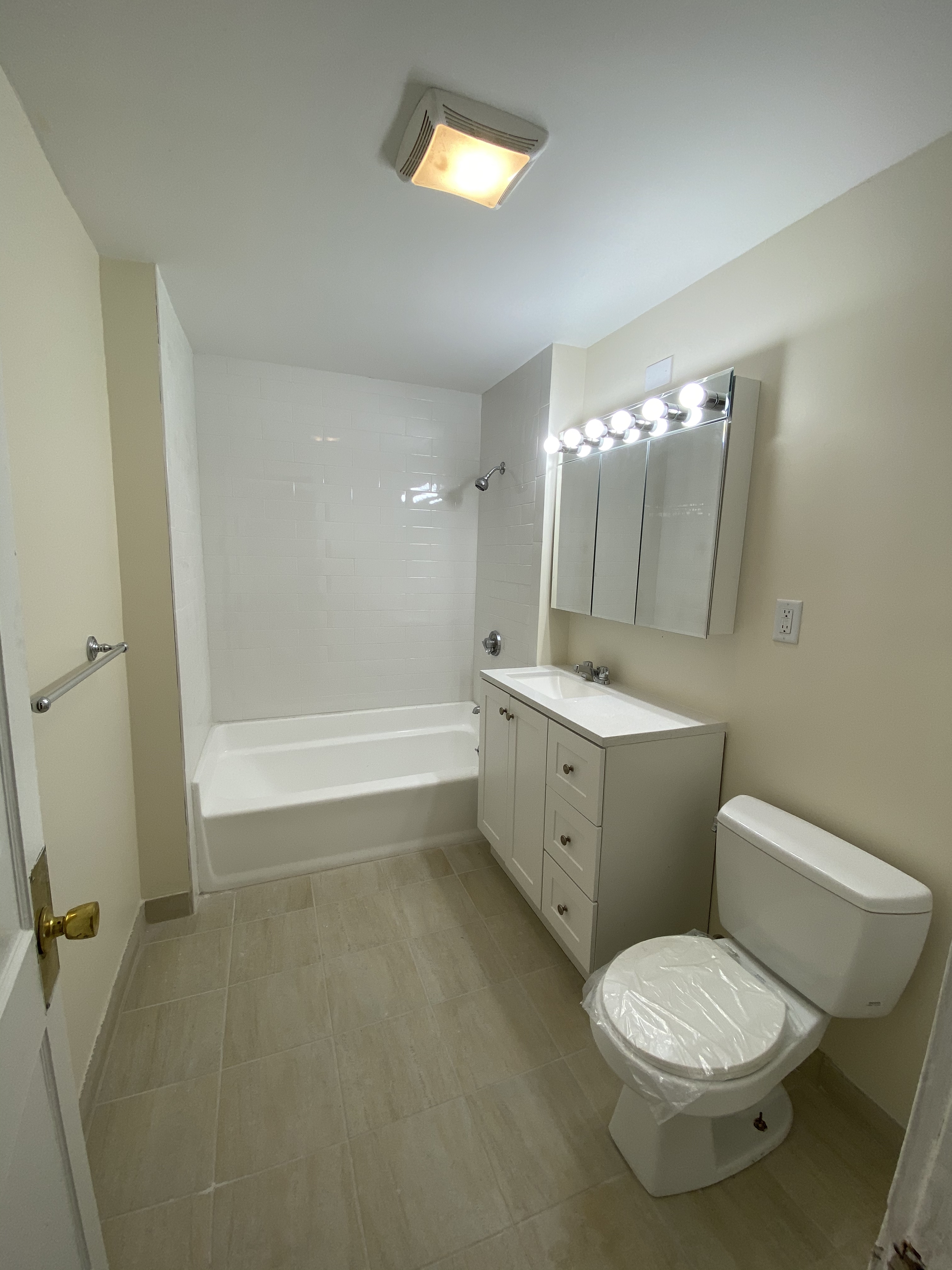 6 Barrows St, Allston