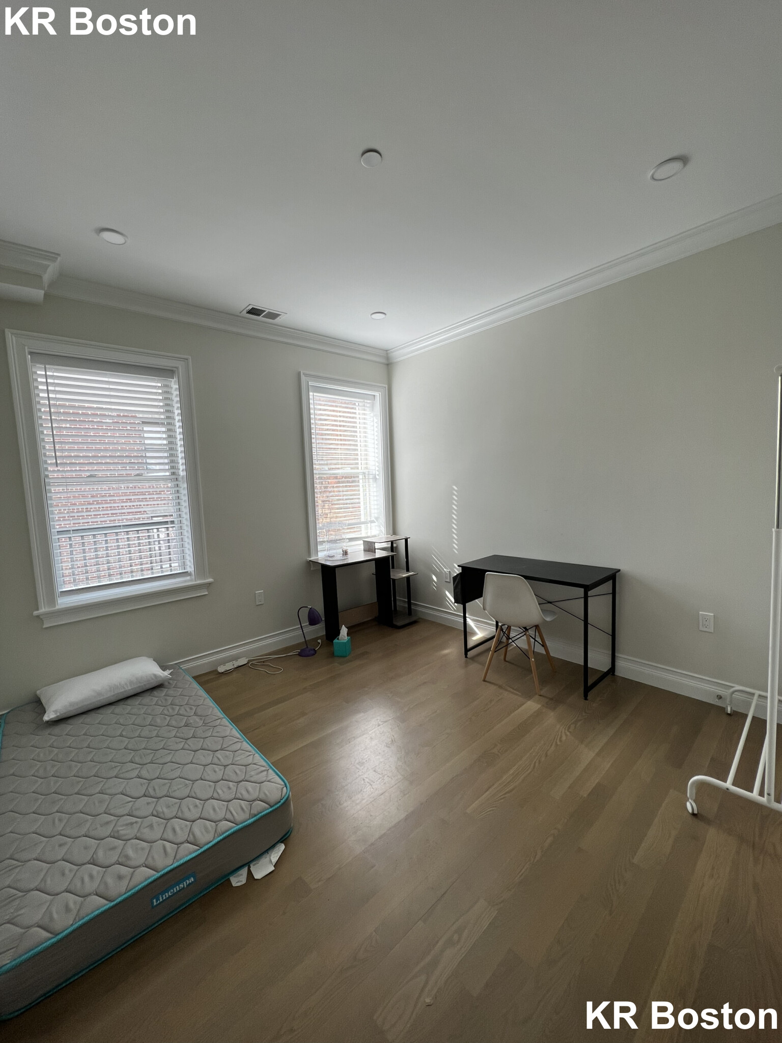 14 Mount Hood Rd, Brighton