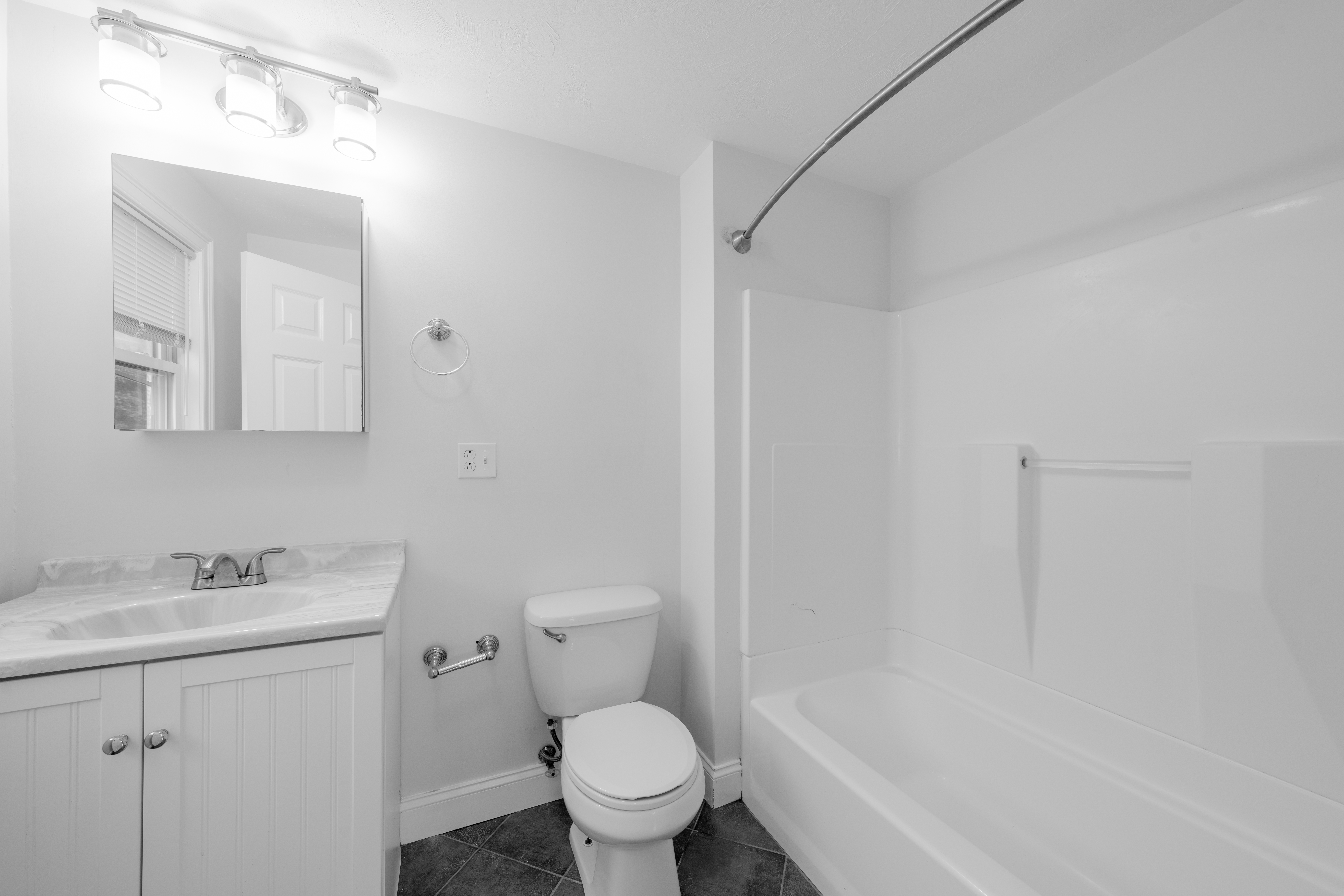 14 Notre Dame, Roxbury