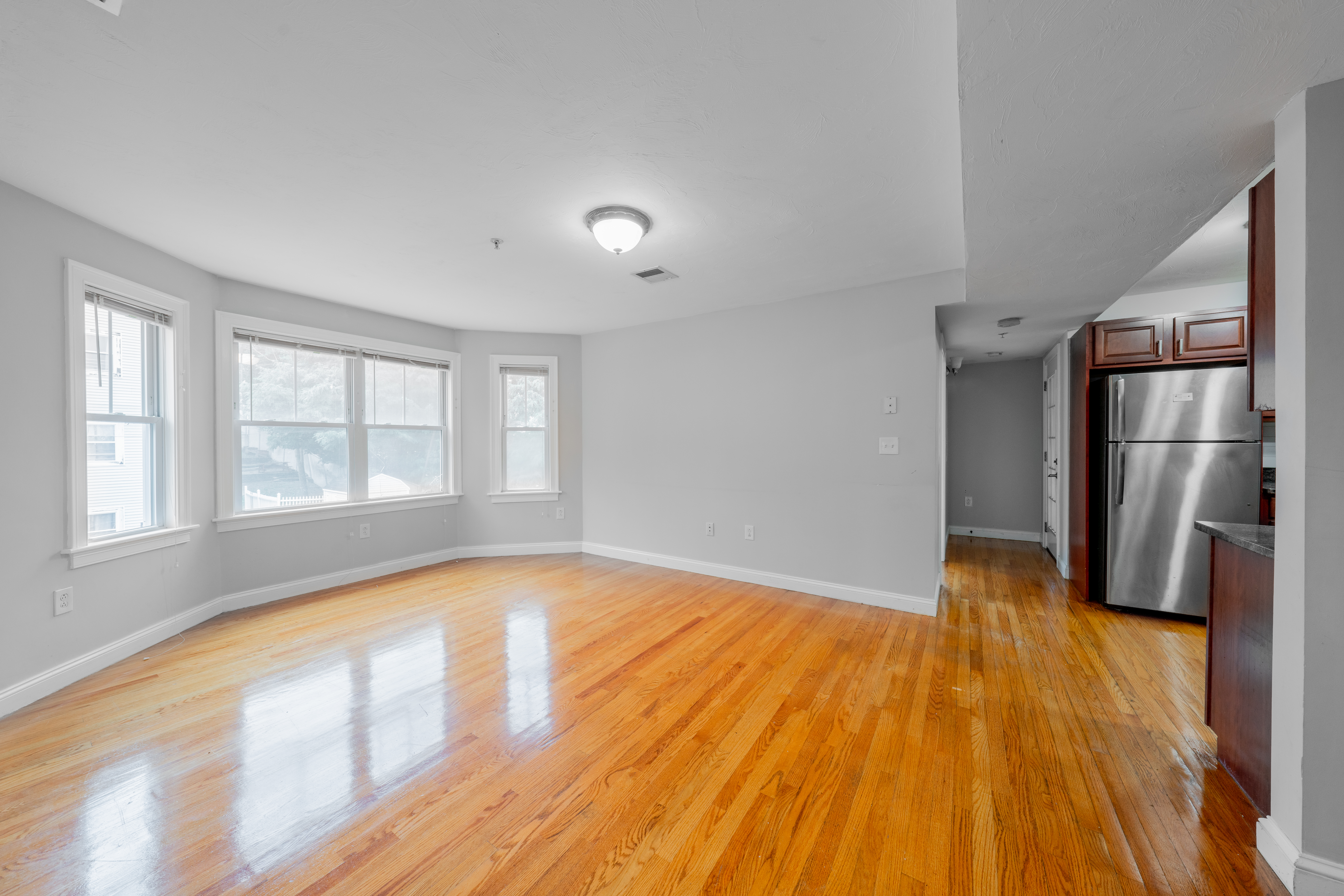 14 Notre Dame, Roxbury