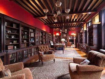 14 Chestnut St, Beacon Hill