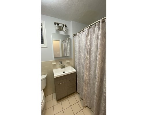 479 Sumner St, East Boston