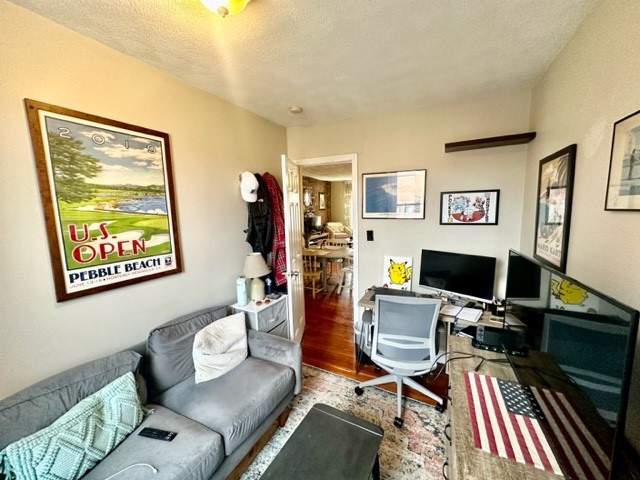 435 Hanover, North End