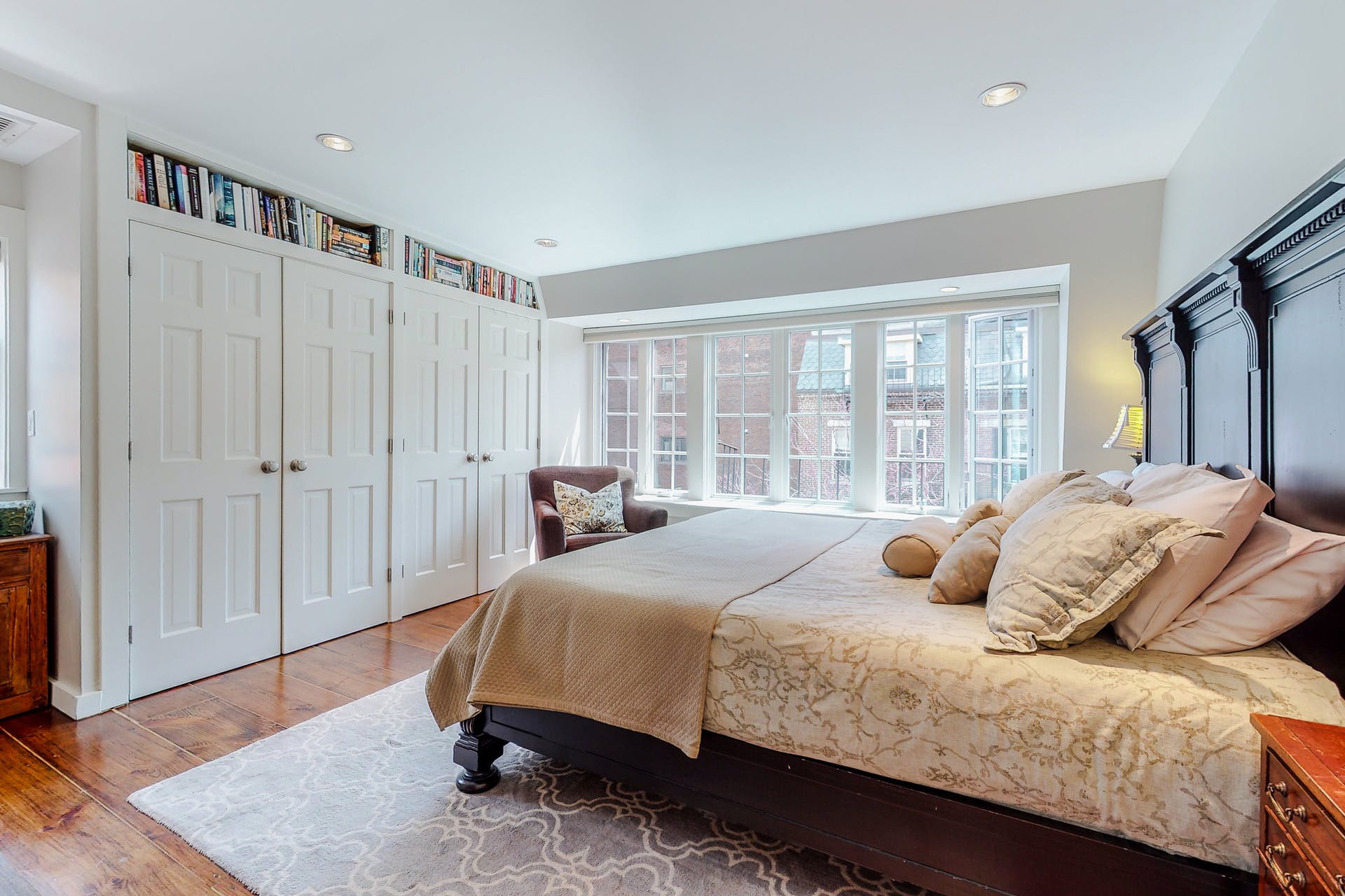 1 Lawrence St, South End